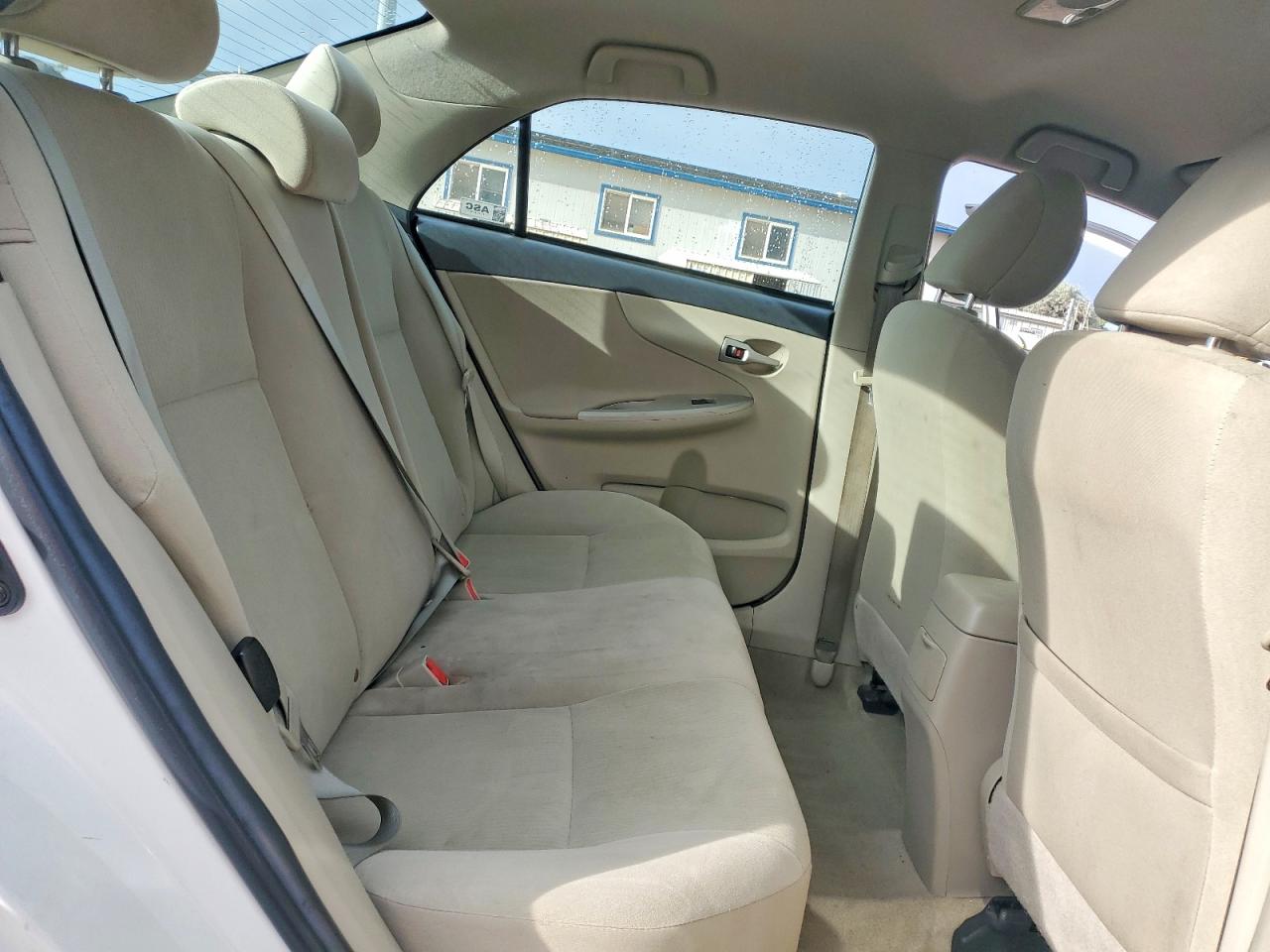 2012 Toyota Corolla White vin: 2T1BU4EE2CC757789