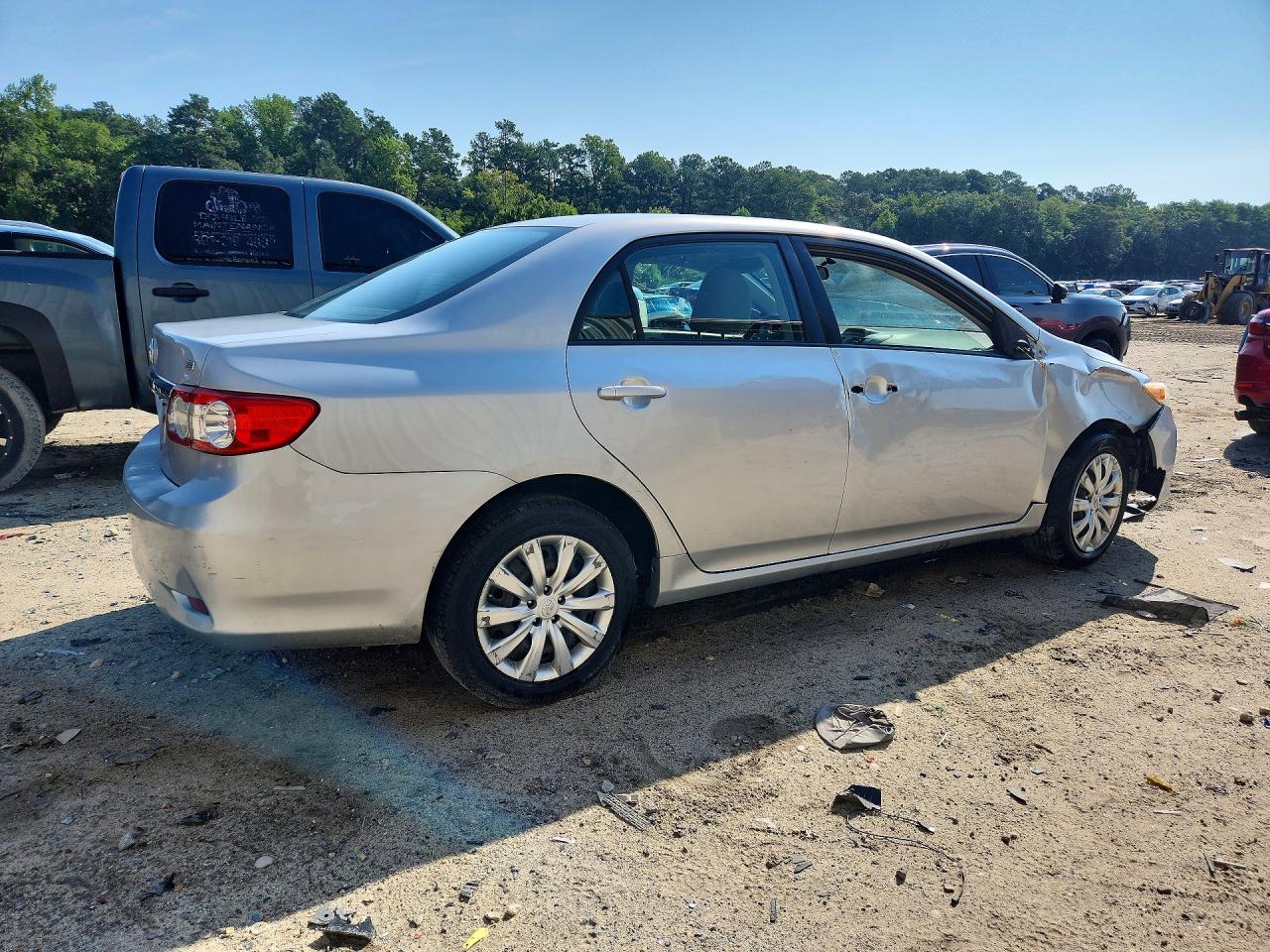 2012 Toyota Corolla Le Silver vin: 2T1BU4EE2CC776407