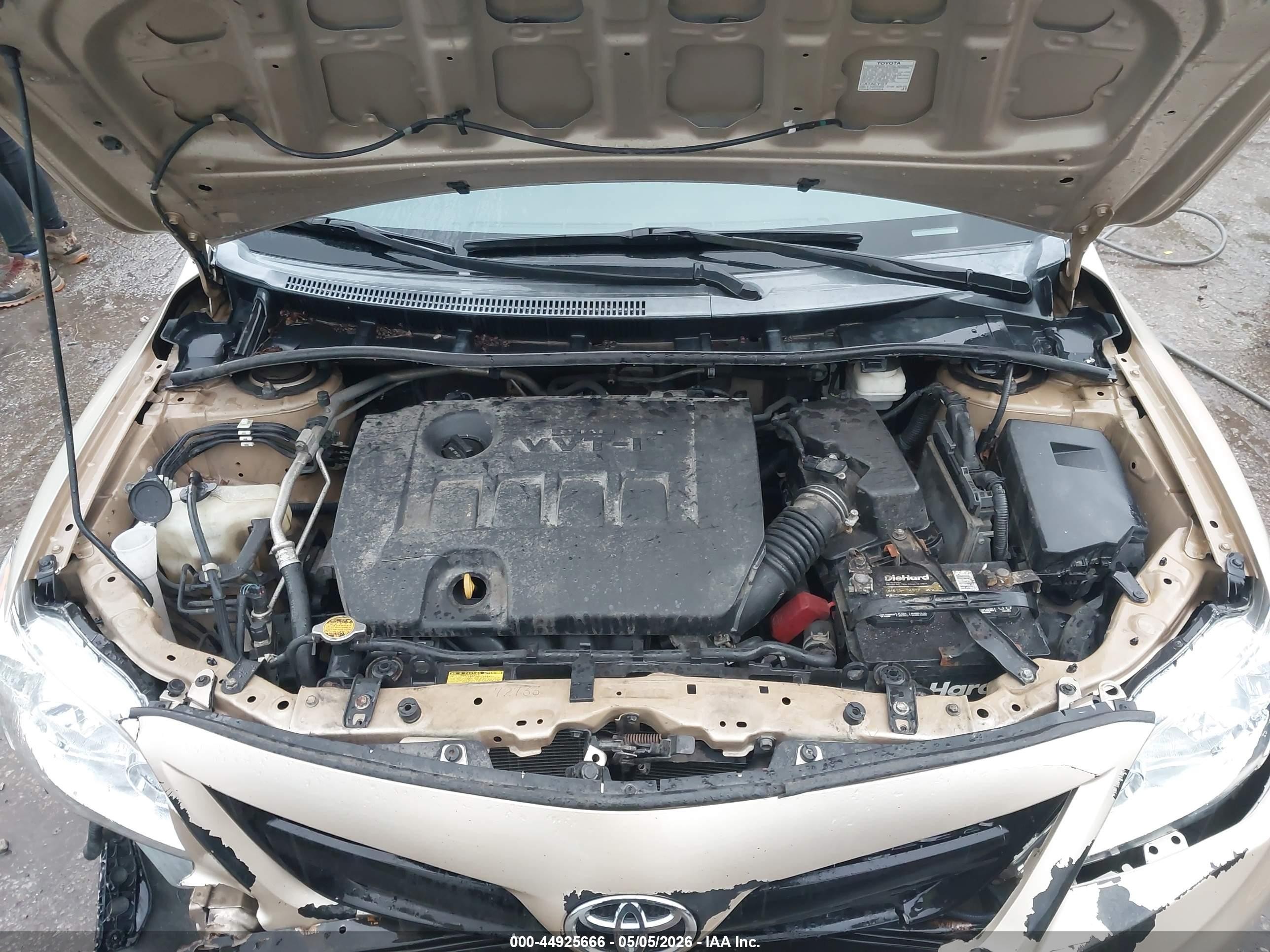 2012 Toyota Corolla Le Gold vin: 2T1BU4EE2CC783857
