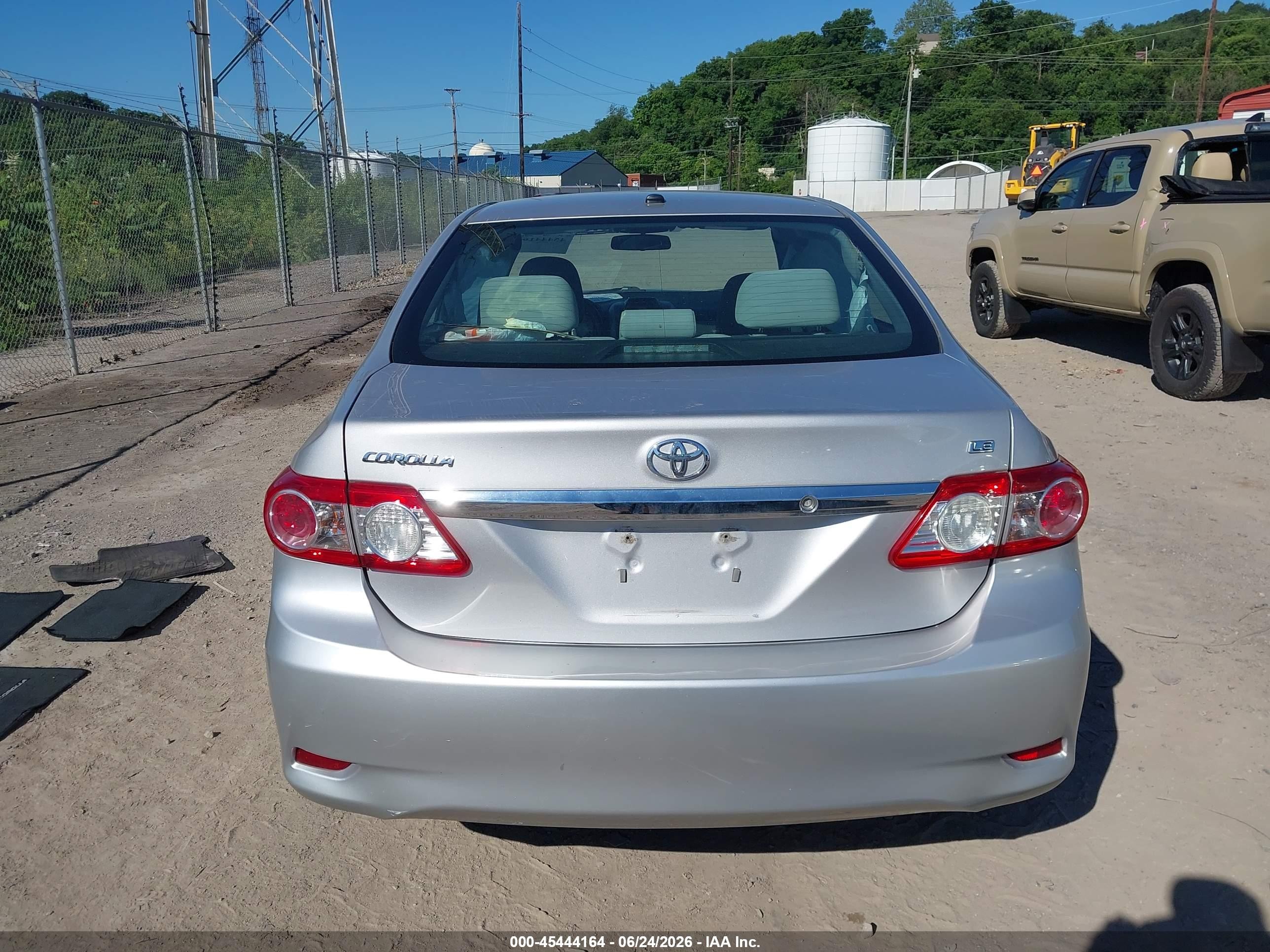 2012 Toyota Corolla Le Silver vin: 2T1BU4EE2CC798536