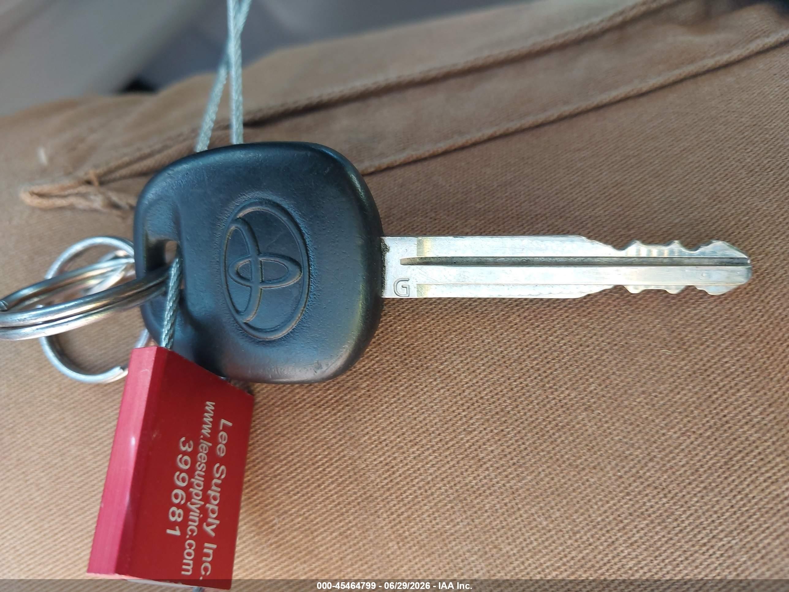 2012 Toyota Corolla Le Red vin: 2T1BU4EE2CC810278