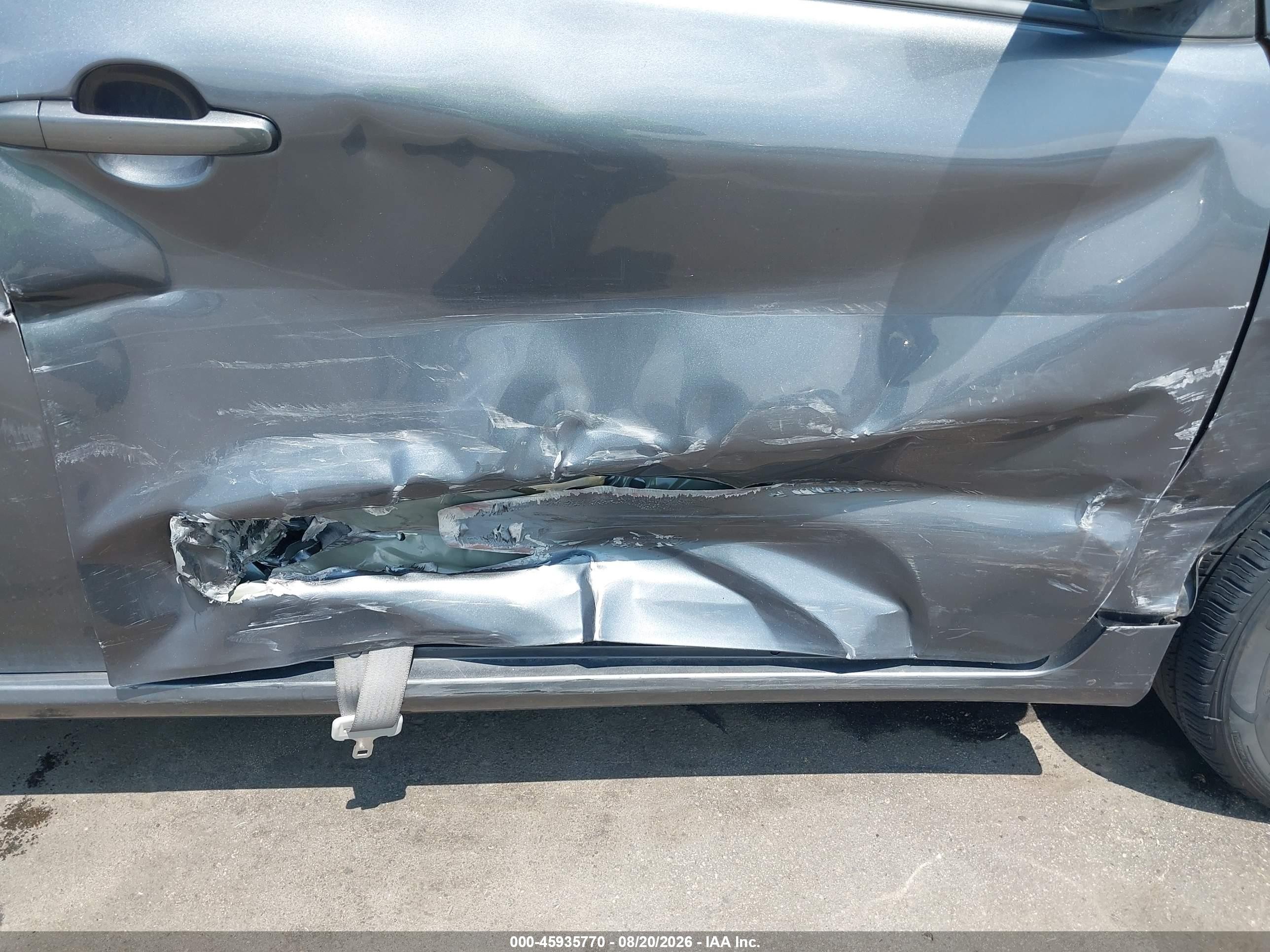 2012 Toyota Corolla Le Silver vin: 2T1BU4EE2CC812158