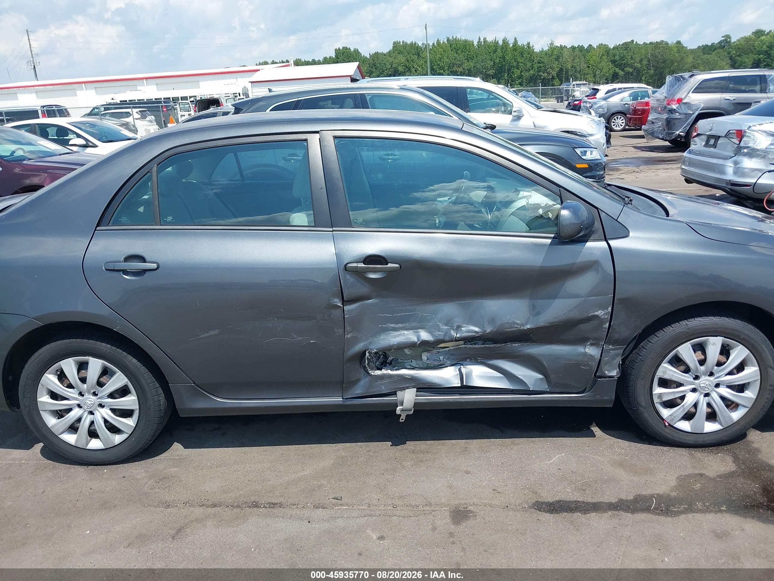 2012 Toyota Corolla Le Silver vin: 2T1BU4EE2CC812158