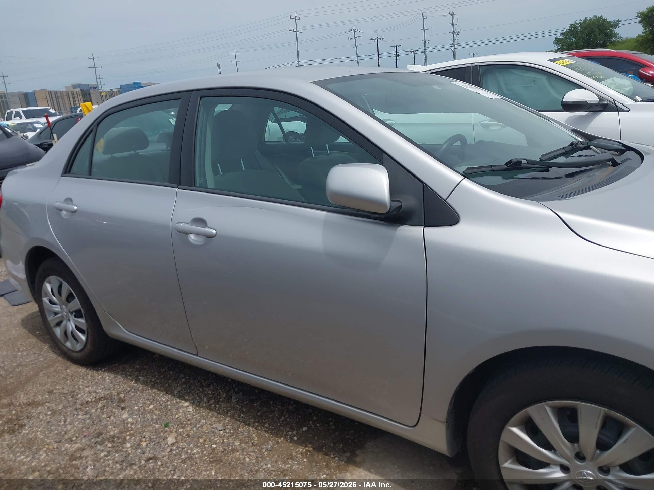 2012 Toyota Corolla Le Silver vin: 2T1BU4EE2CC818199