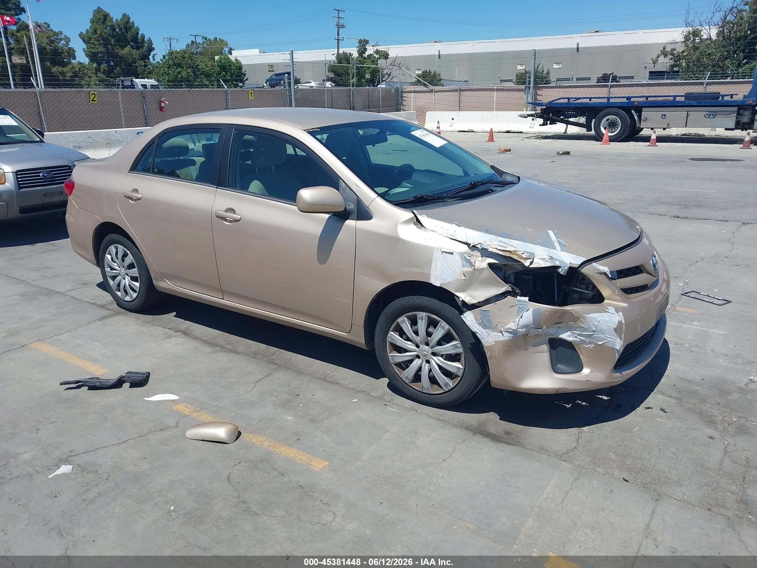 2012 Toyota Corolla Le Beige vin: 2T1BU4EE2CC827906