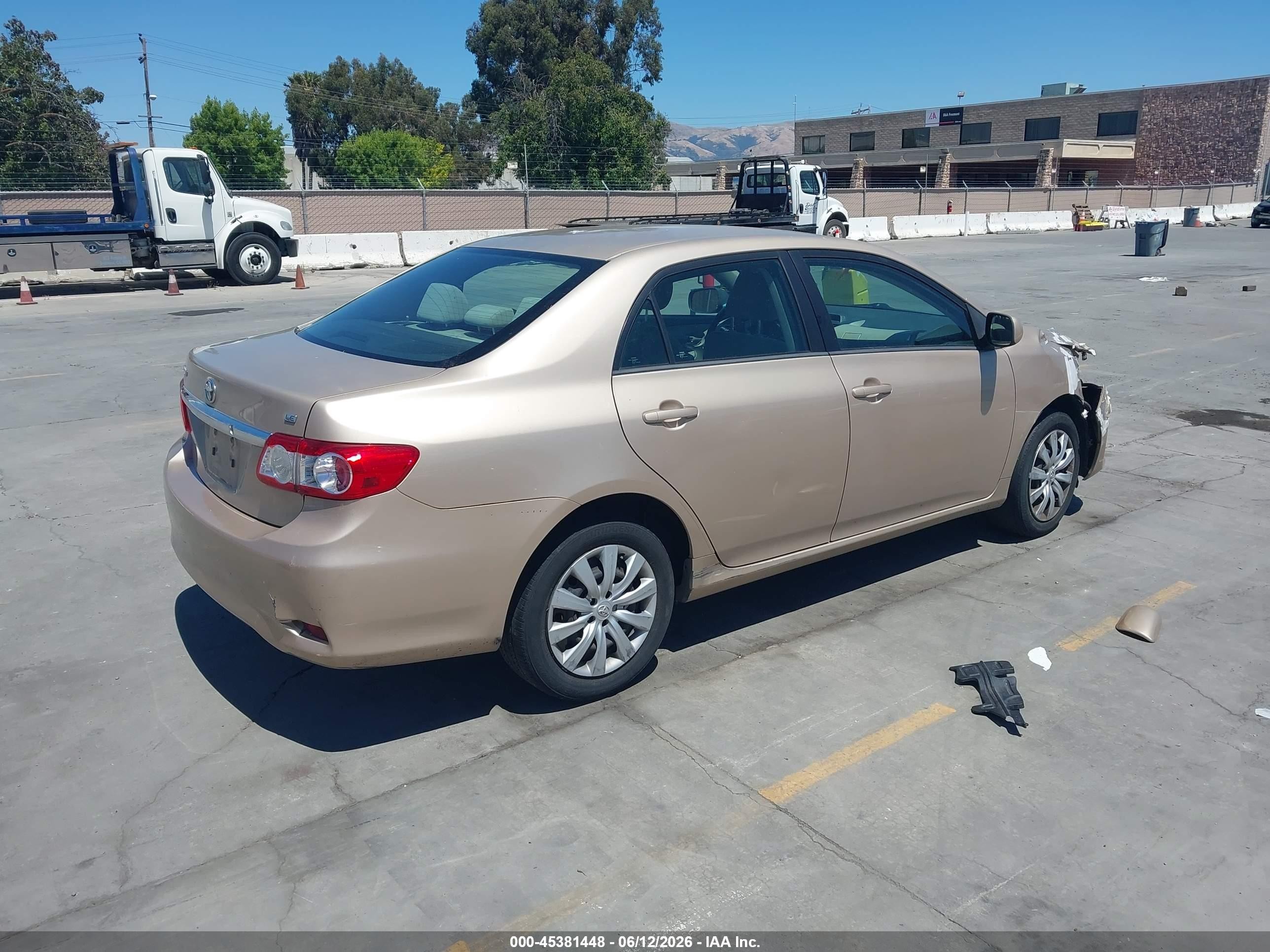 2012 Toyota Corolla Le Beige vin: 2T1BU4EE2CC827906