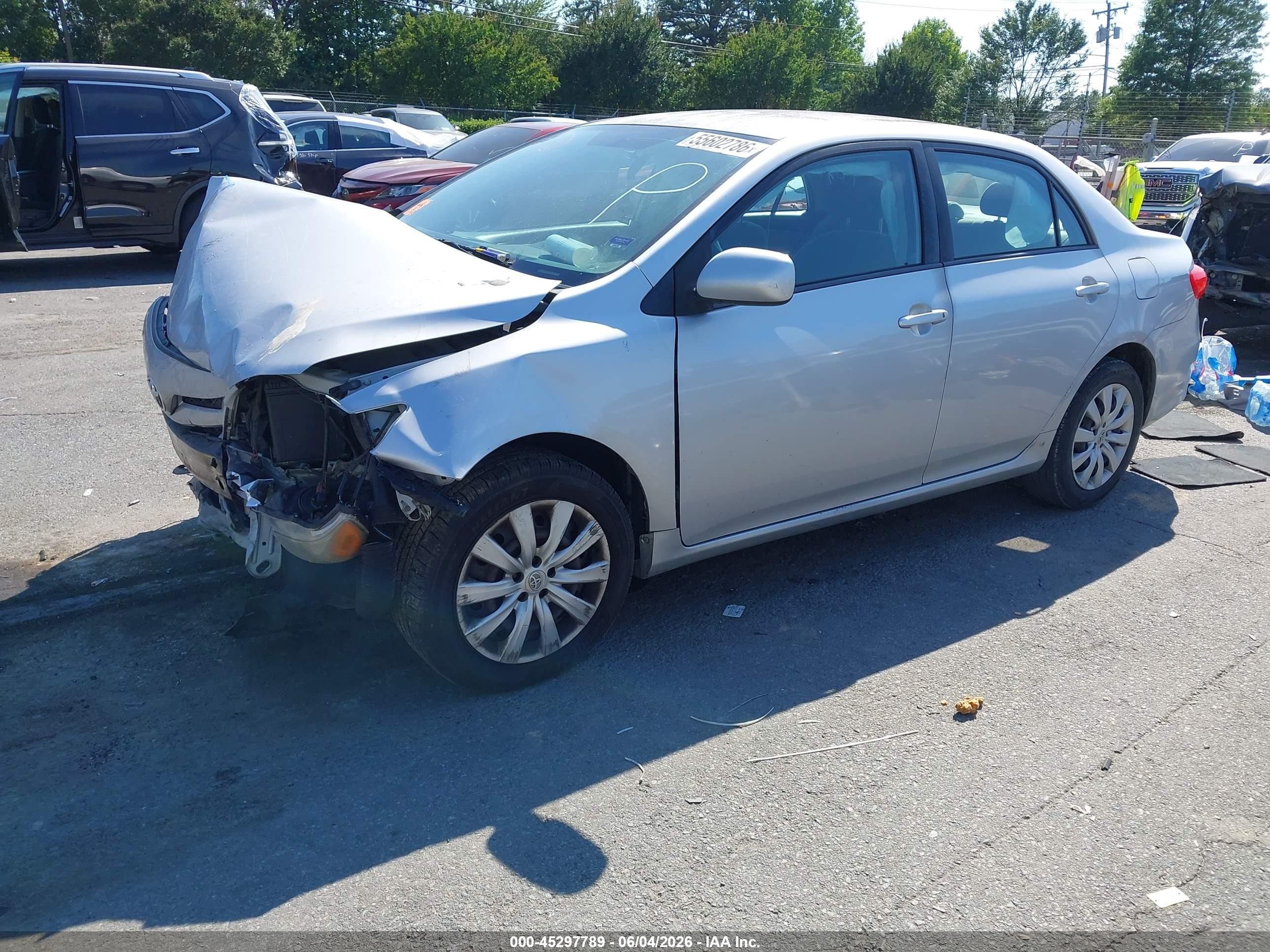 2012 Toyota Corolla Le Silver vin: 2T1BU4EE2CC837240