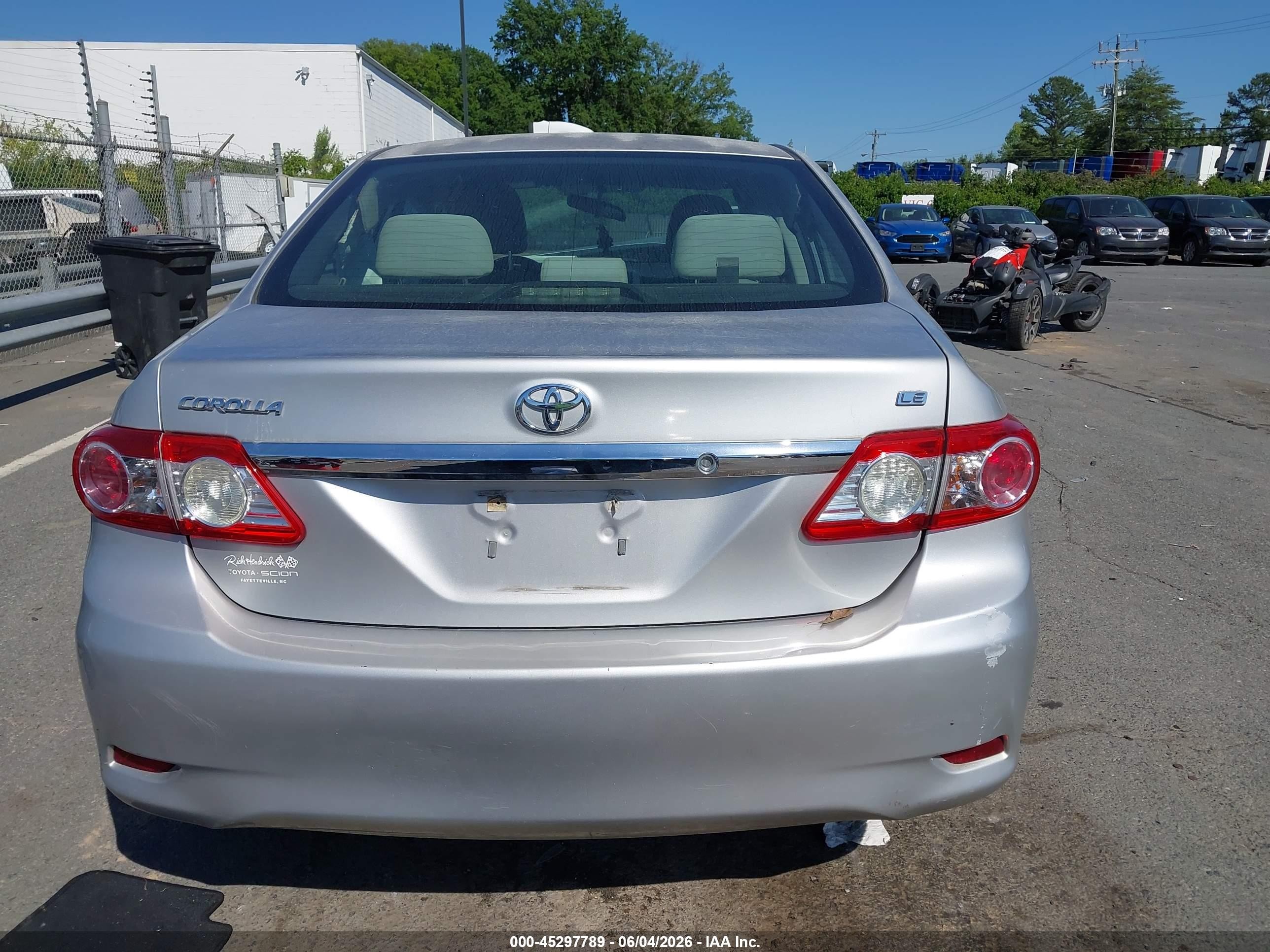 2012 Toyota Corolla Le Silver vin: 2T1BU4EE2CC837240