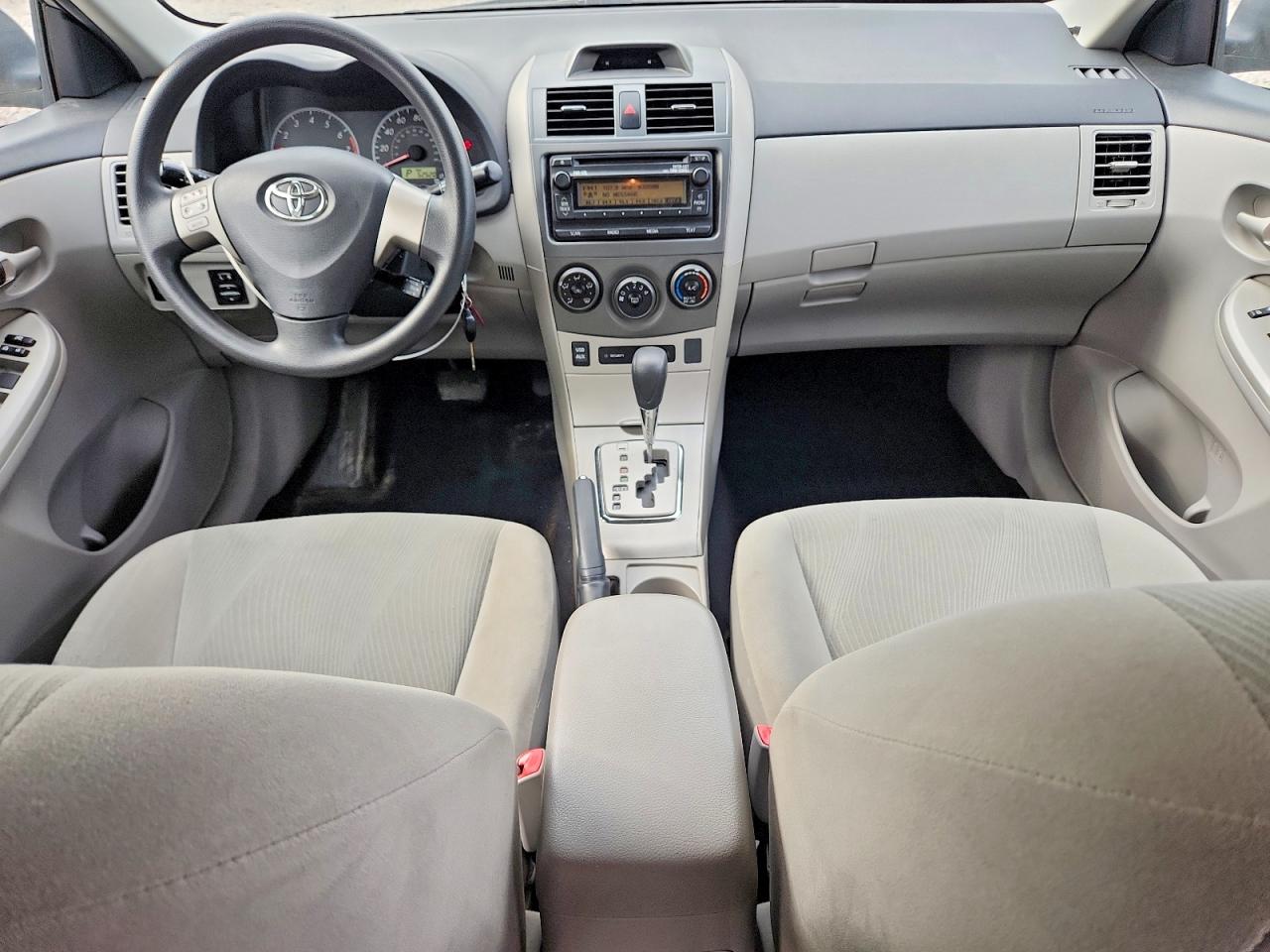2012 Toyota Corolla Le Silver vin: 2T1BU4EE2CC843247