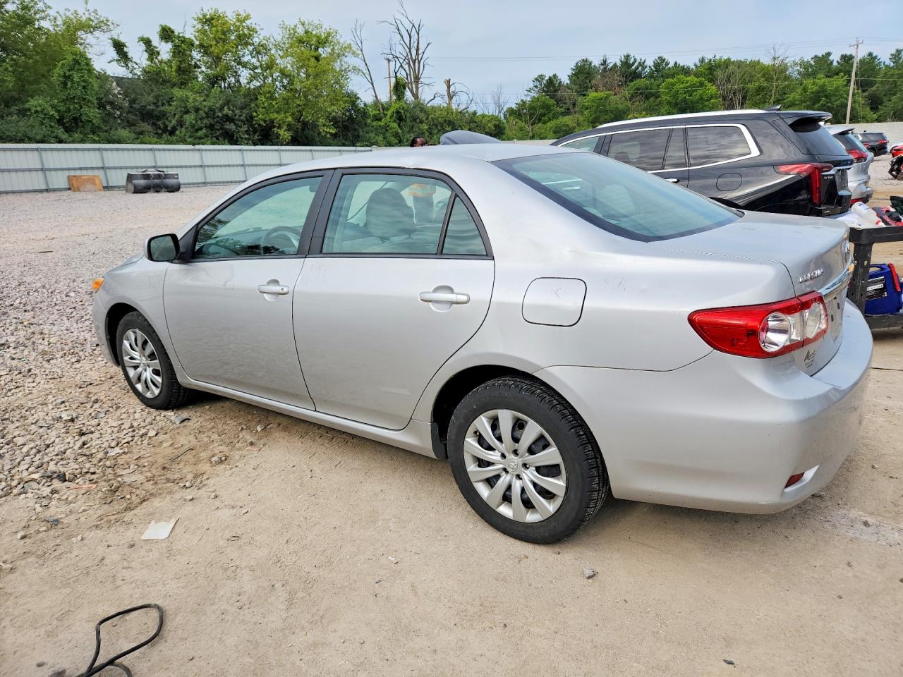 2012 Toyota Corolla Le Silver vin: 2T1BU4EE2CC843247
