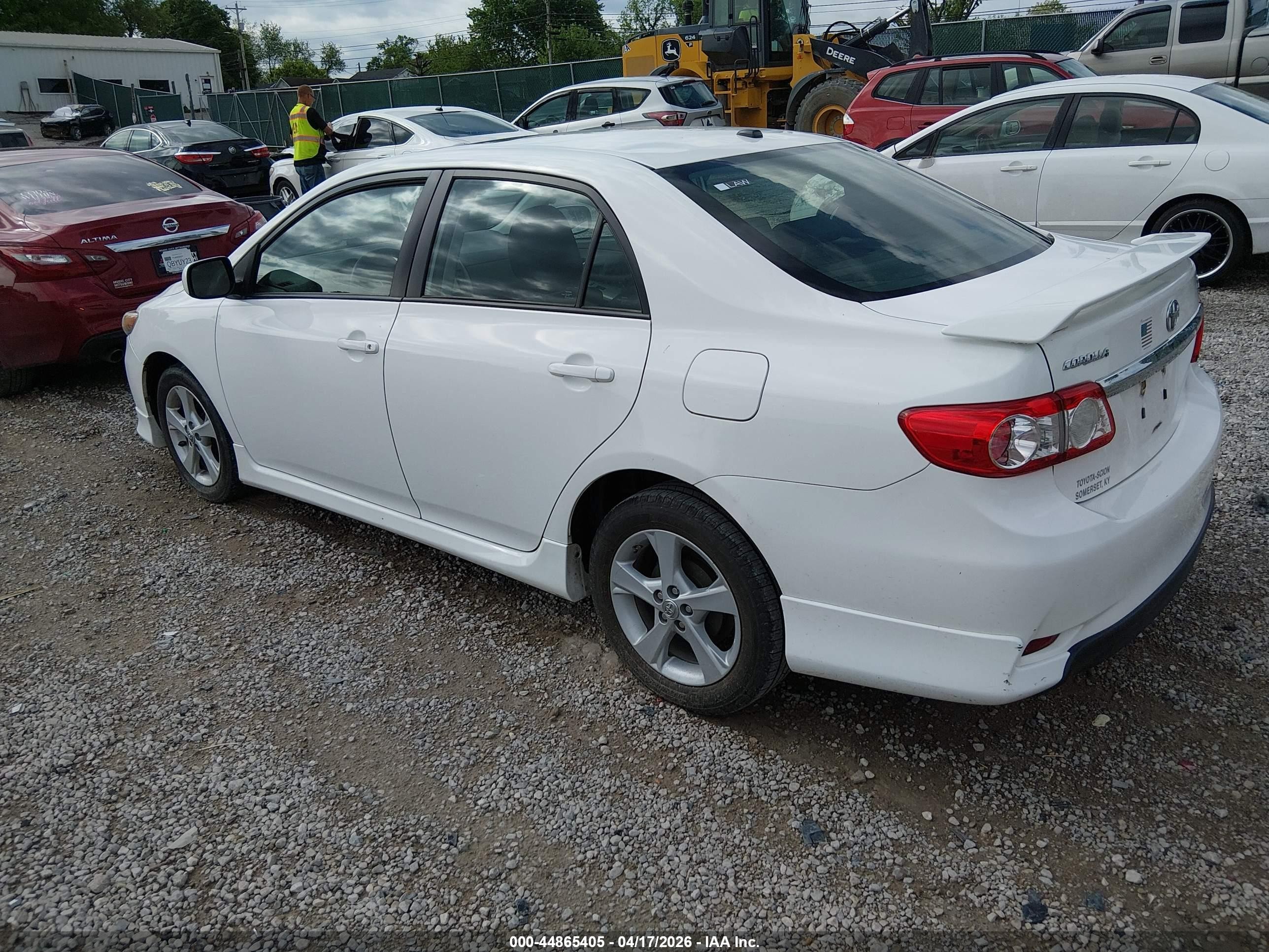 2012 Toyota Corolla S White vin: 2T1BU4EE2CC844477