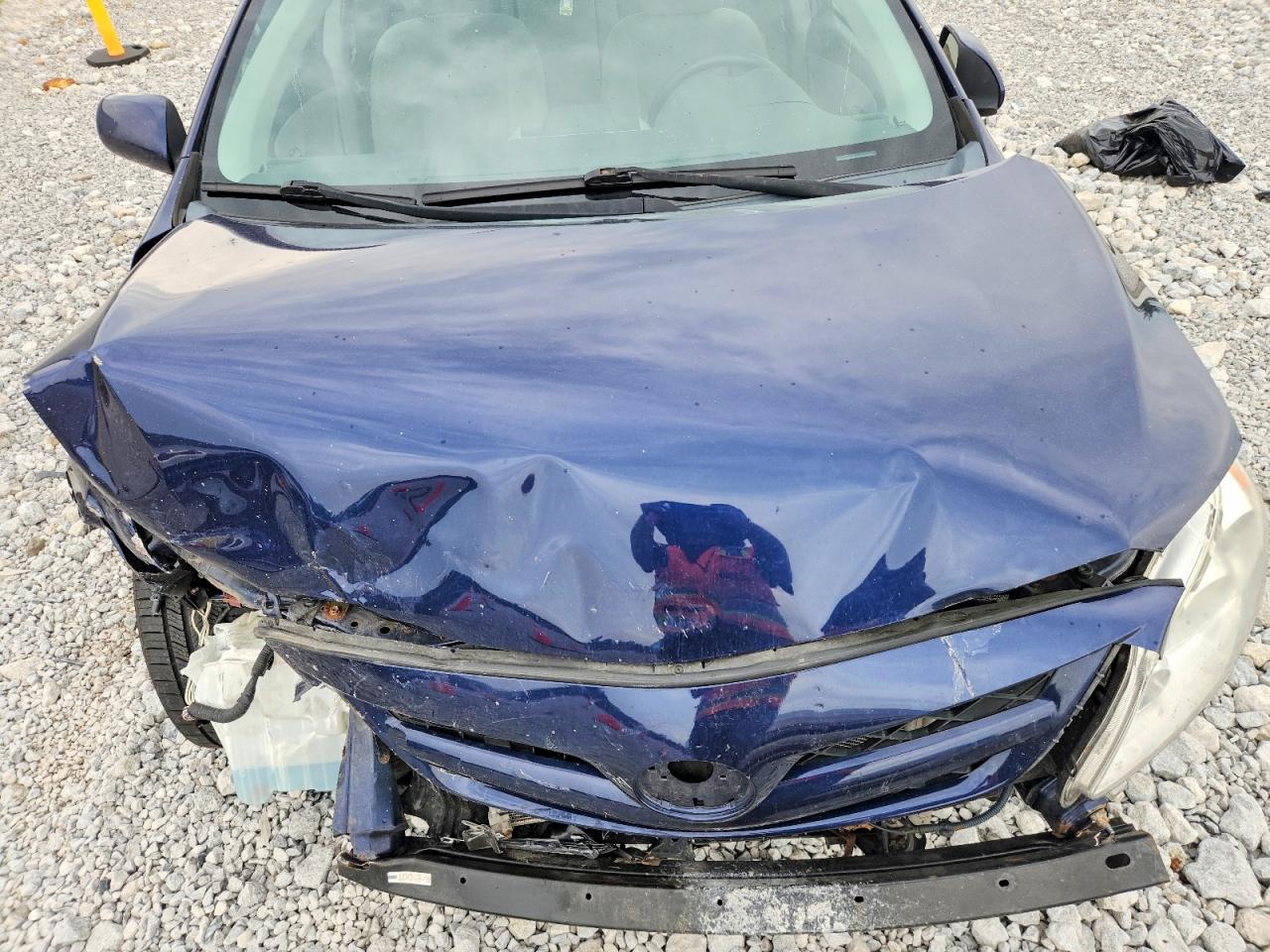 2012 Toyota Corolla Le Blue vin: 2T1BU4EE2CC847475