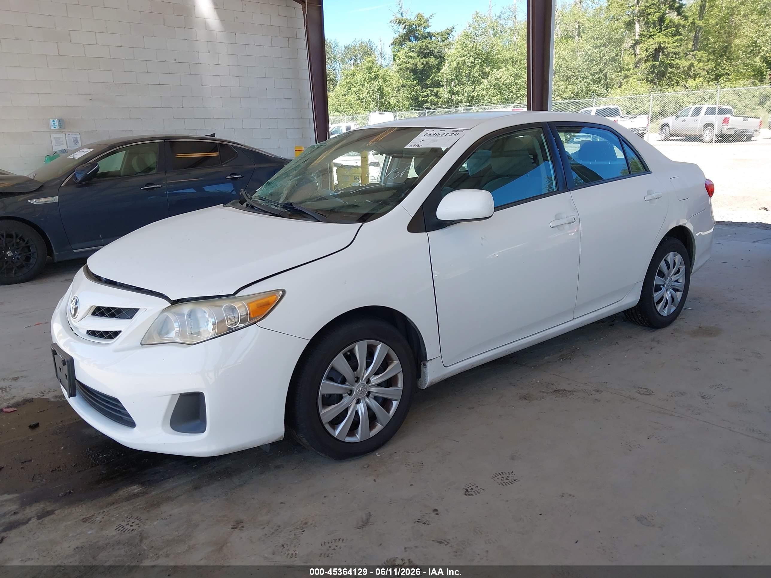 2012 Toyota Corolla Le White vin: 2T1BU4EE2CC868472