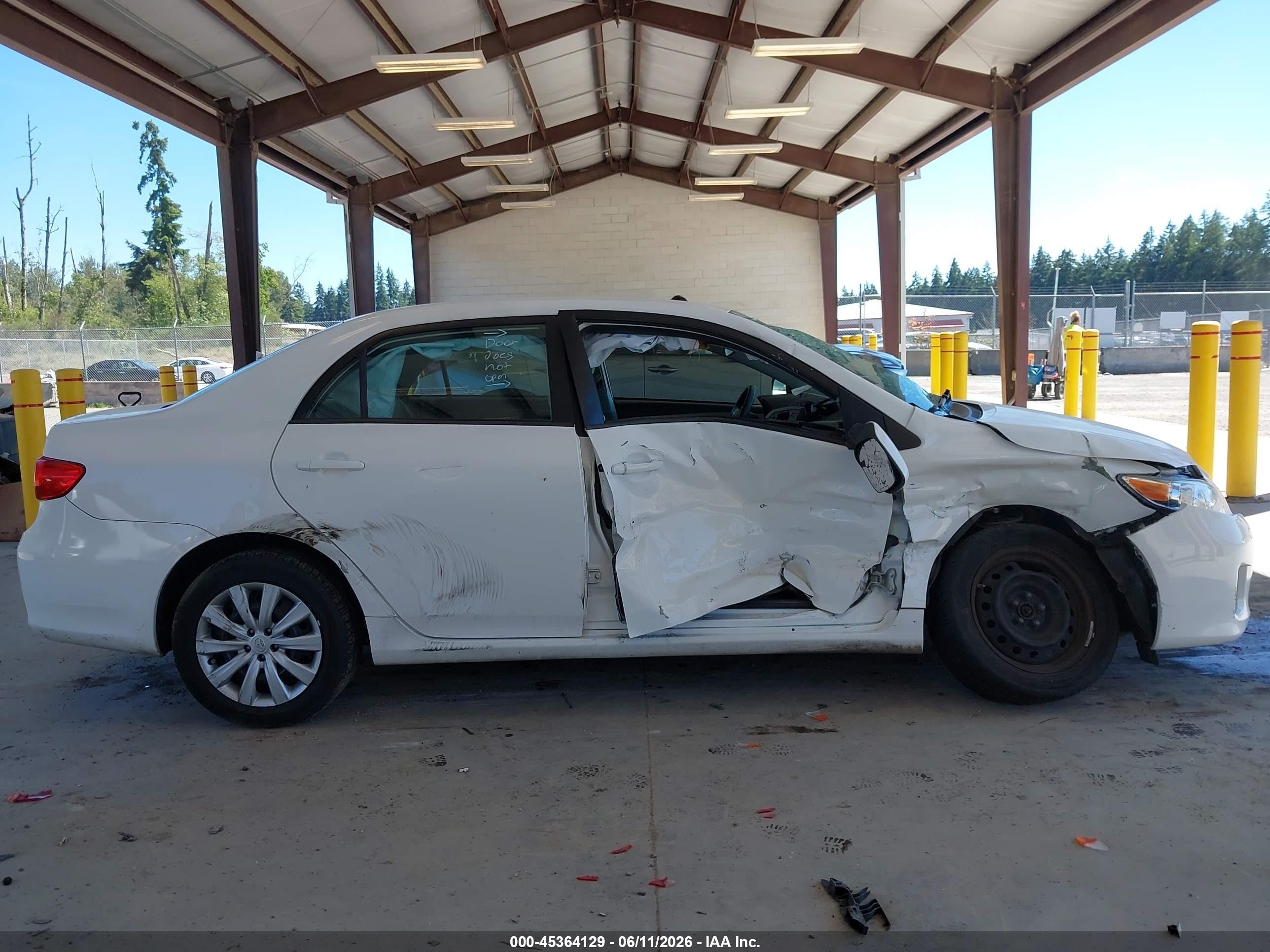 2012 Toyota Corolla Le White vin: 2T1BU4EE2CC868472