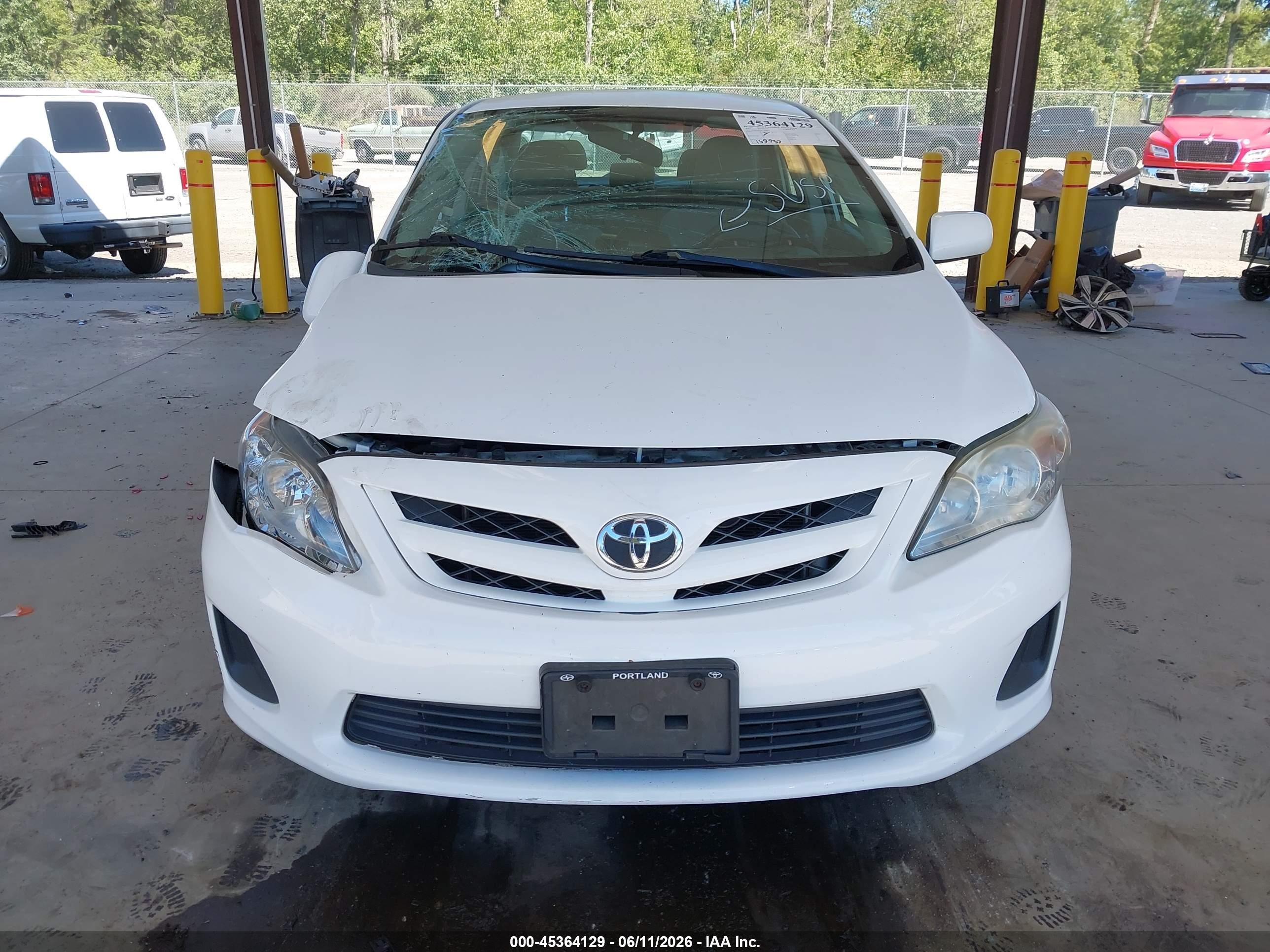 2012 Toyota Corolla Le White vin: 2T1BU4EE2CC868472