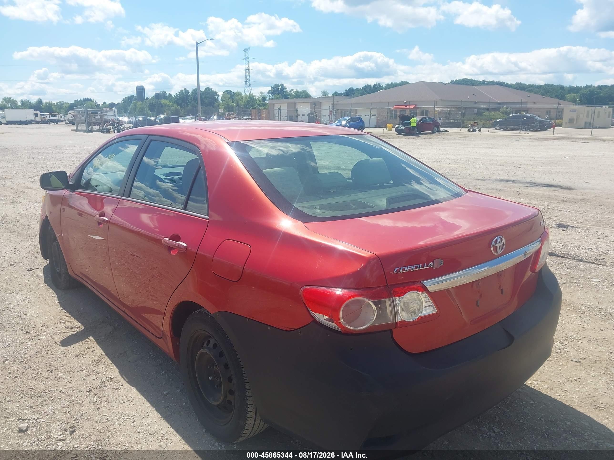 2012 Toyota Corolla Le Red vin: 2T1BU4EE2CC897504