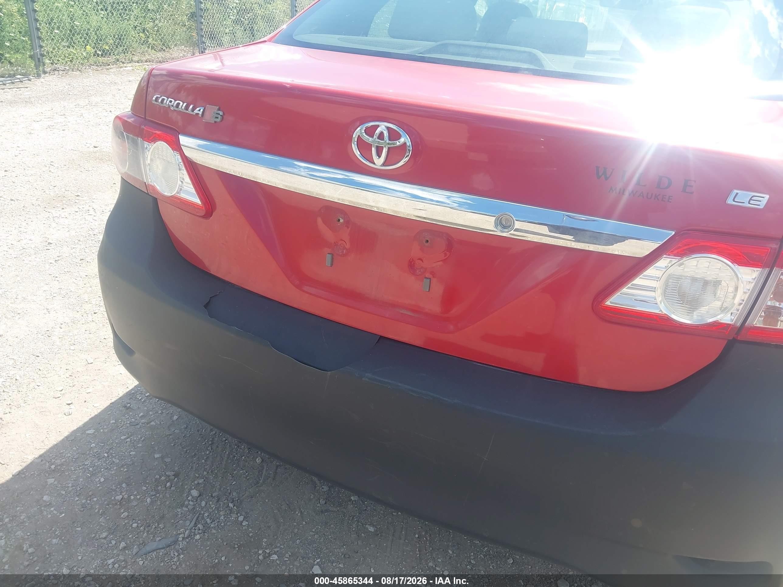 2012 Toyota Corolla Le Red vin: 2T1BU4EE2CC897504