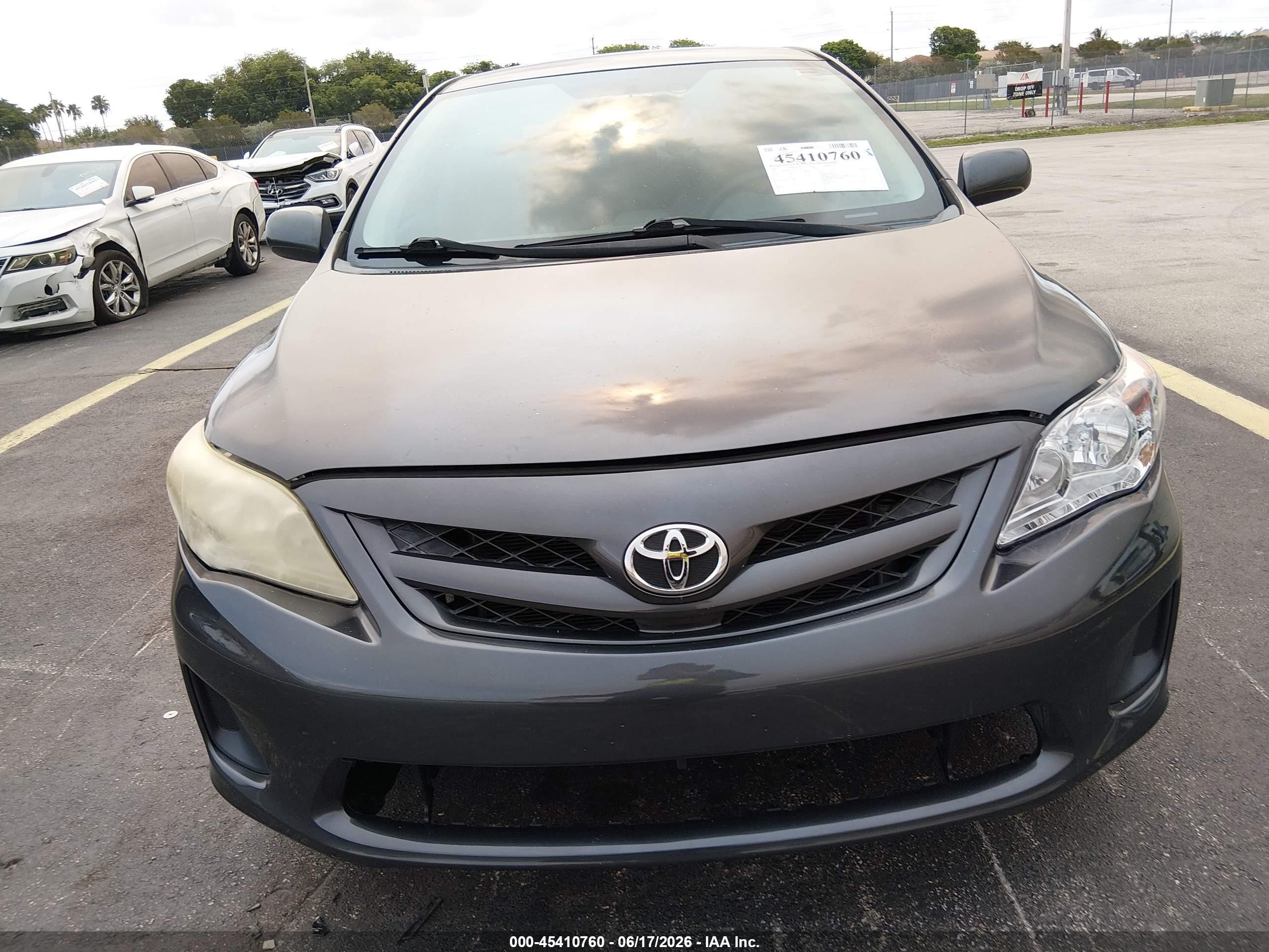 2012 Toyota Corolla Le Black vin: 2T1BU4EE2CC910591