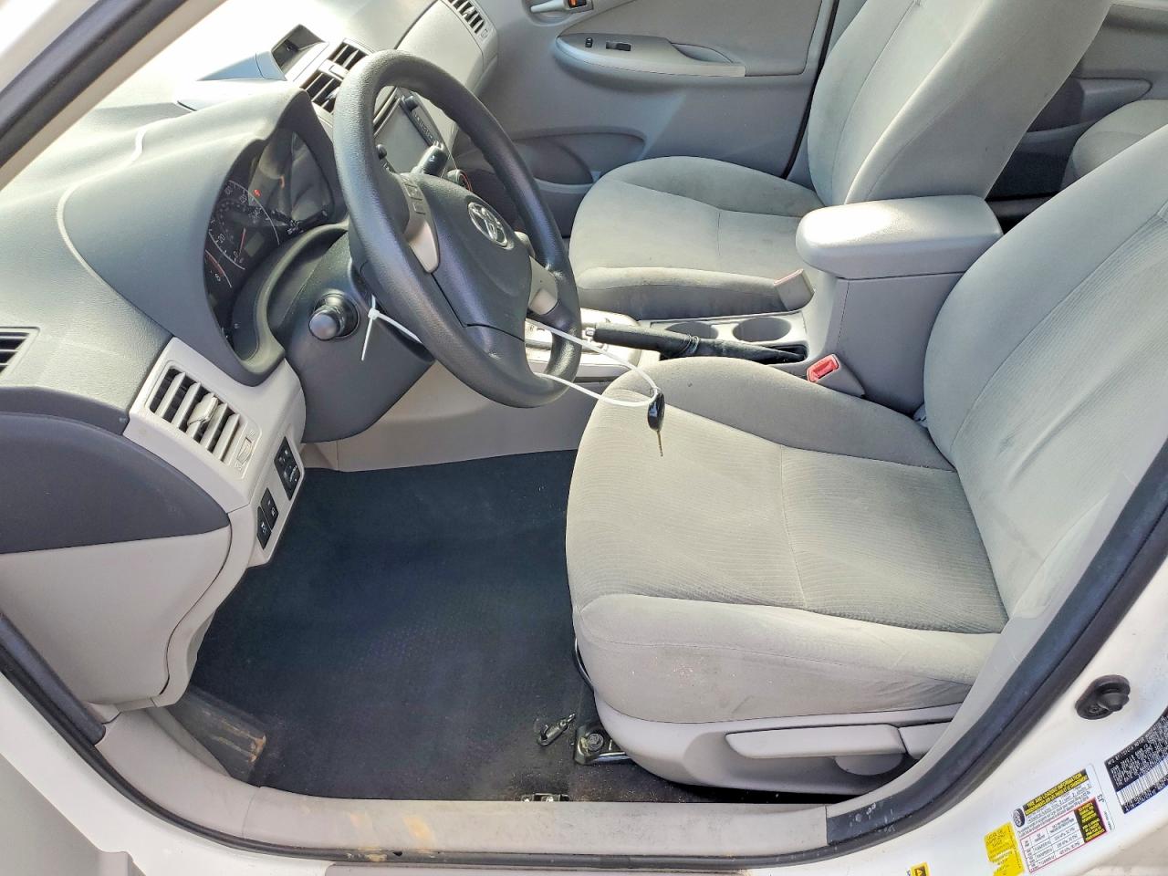 2013 Toyota Corolla Le Белый vin: 2T1BU4EE2DC001834