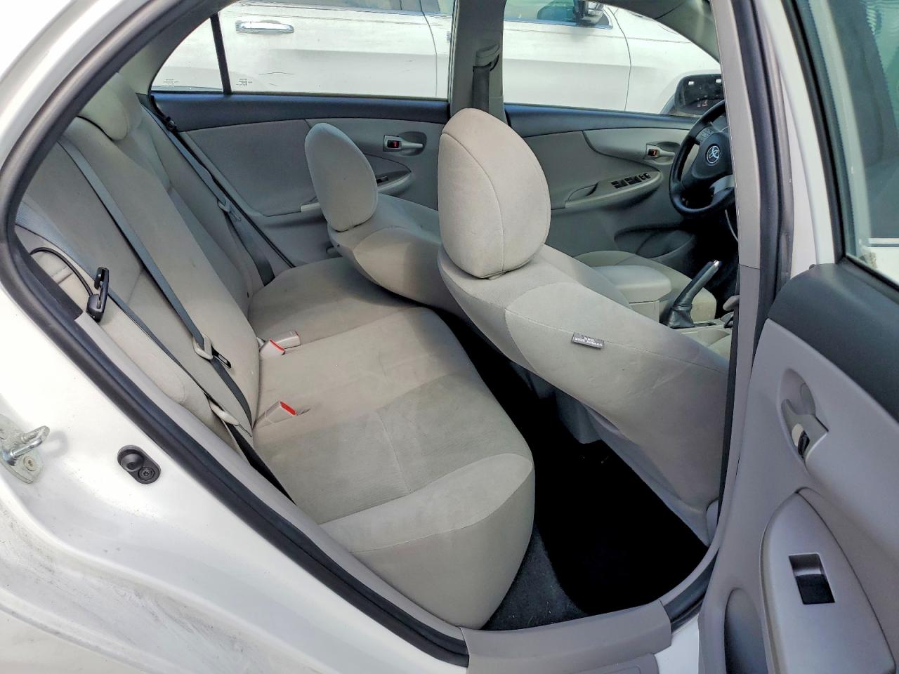 2013 Toyota Corolla Le Белый vin: 2T1BU4EE2DC001834