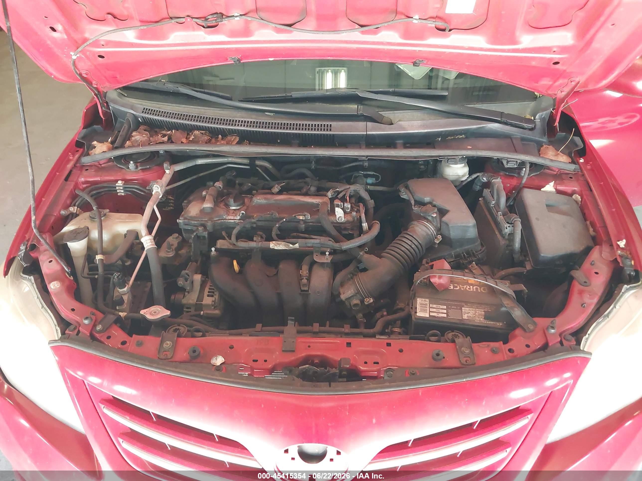 2013 Toyota Corolla Le Red vin: 2T1BU4EE2DC005379