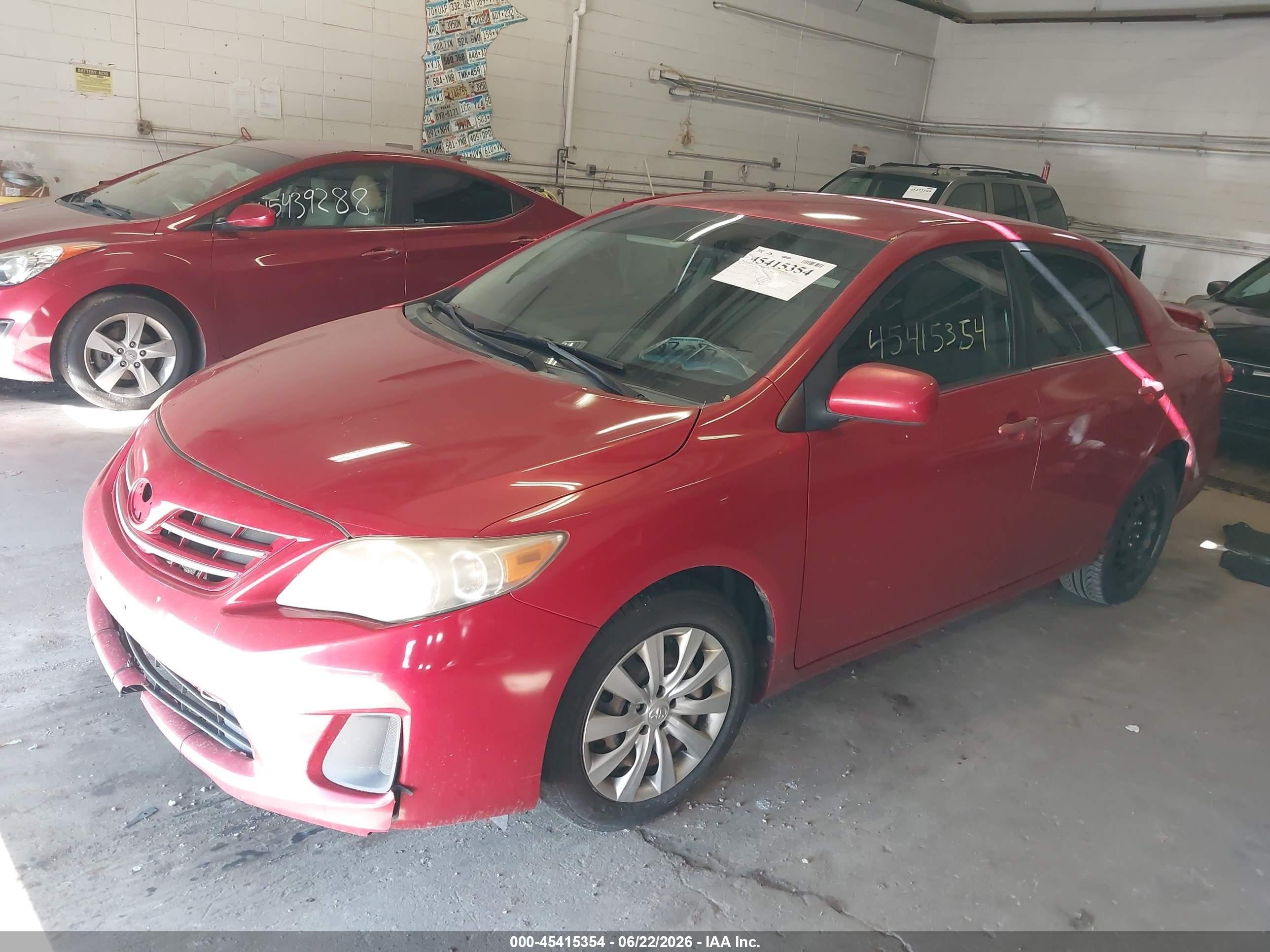 2013 Toyota Corolla Le Red vin: 2T1BU4EE2DC005379
