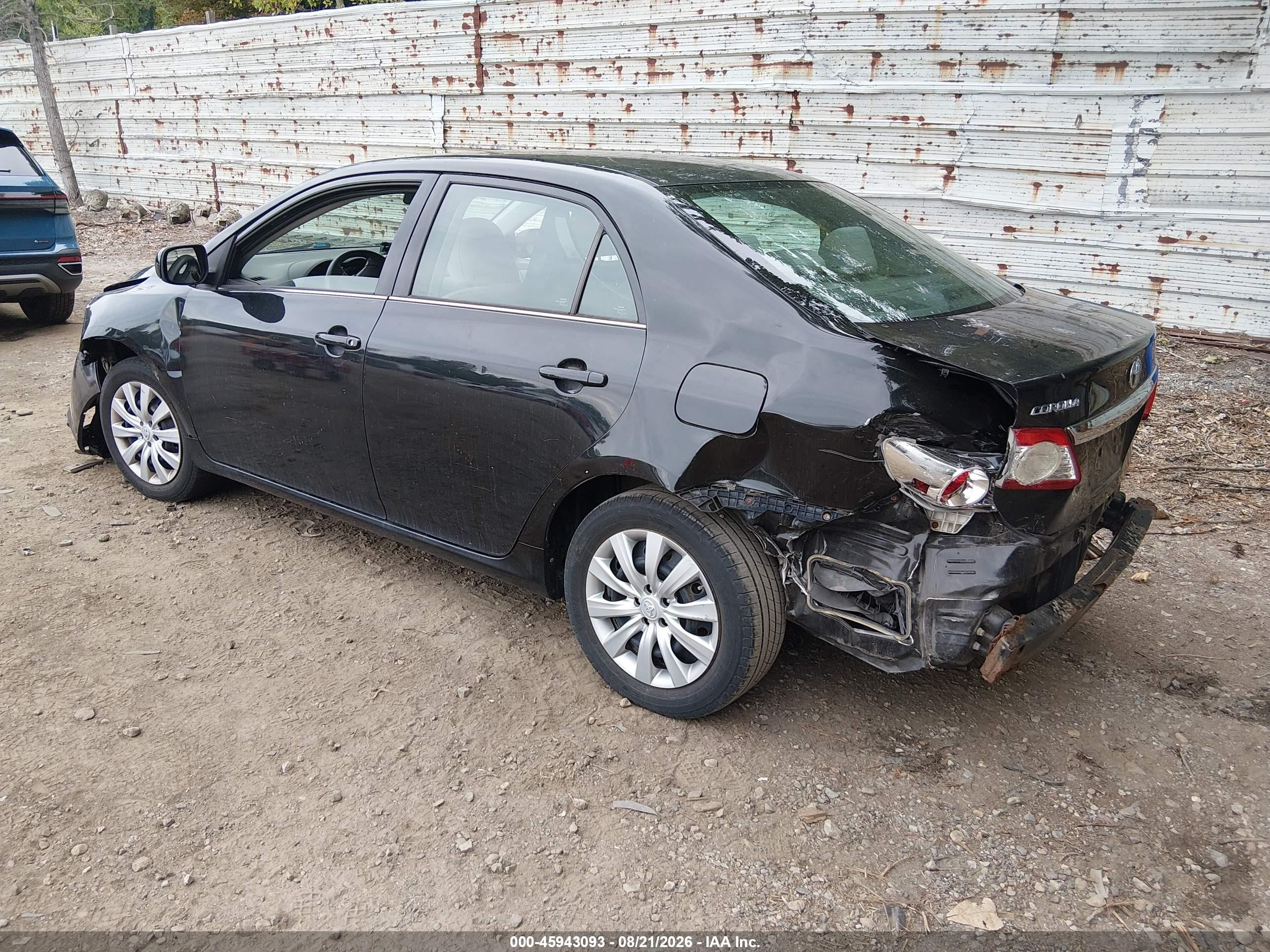 2013 Toyota Corolla Le Black vin: 2T1BU4EE2DC030072