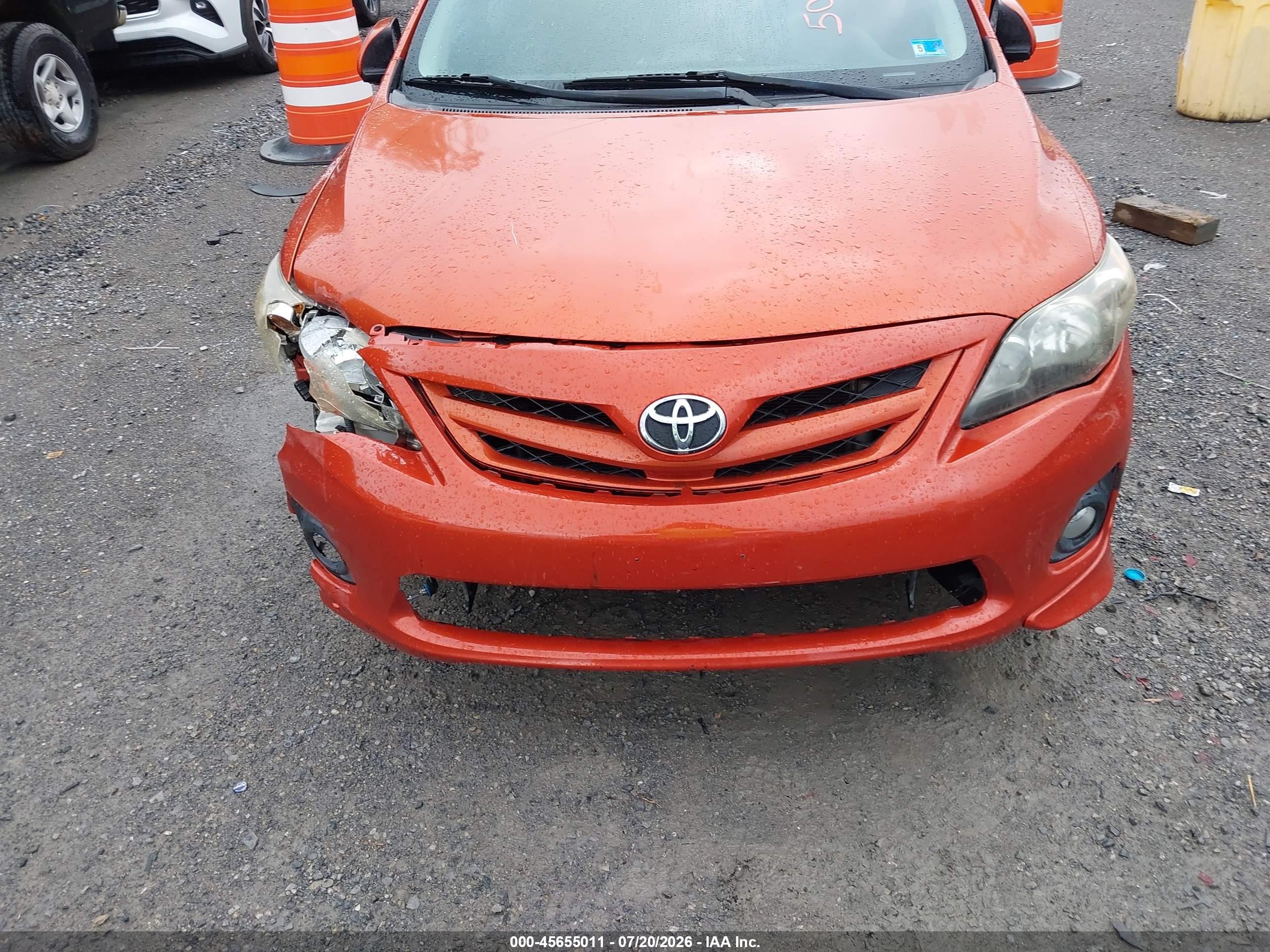 2013 Toyota Corolla S Special Edition Orange vin: 2T1BU4EE2DC084083