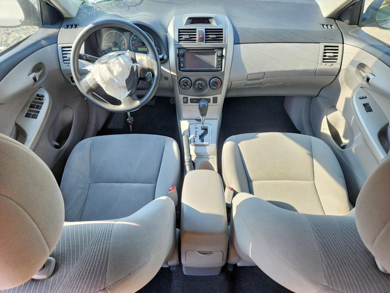 2013 Toyota Corolla Le Silver vin: 2T1BU4EE2DC117728