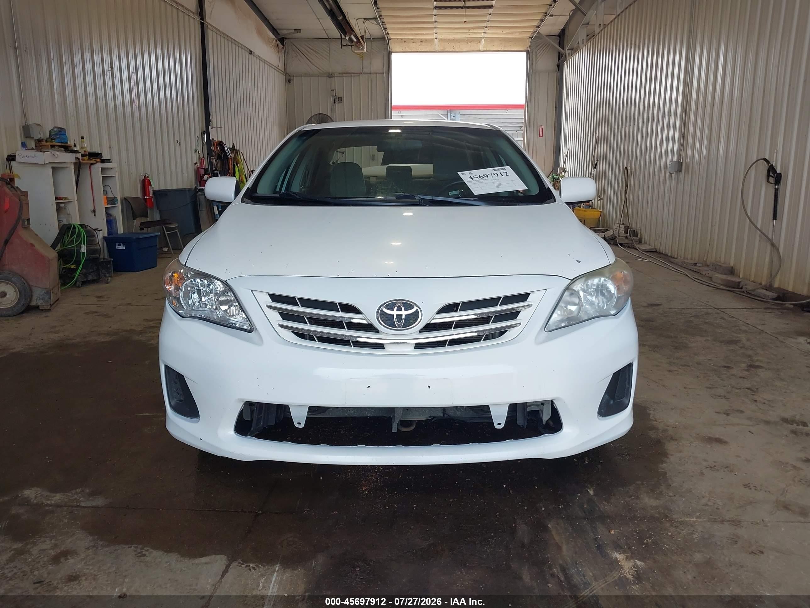 2013 Toyota Corolla Le White vin: 2T1BU4EE2DC924251