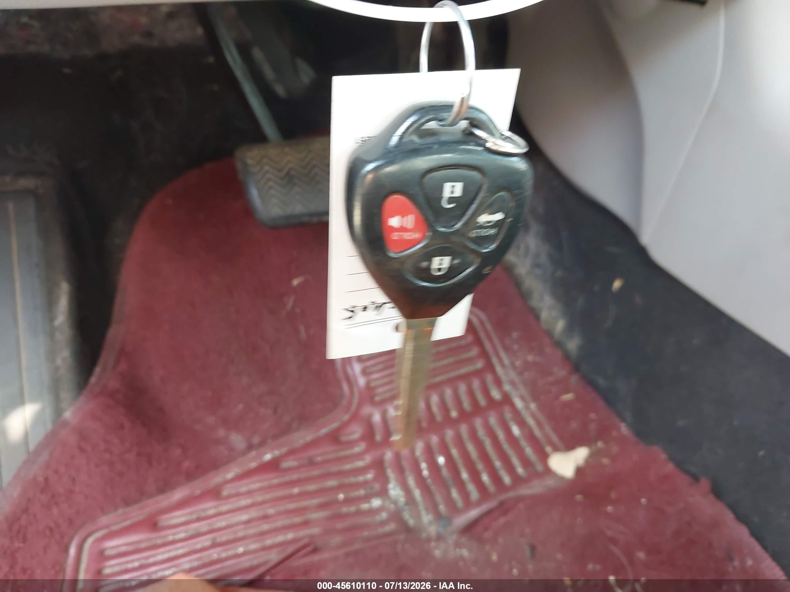 2013 Toyota Corolla Le Silver vin: 2T1BU4EE2DC926954