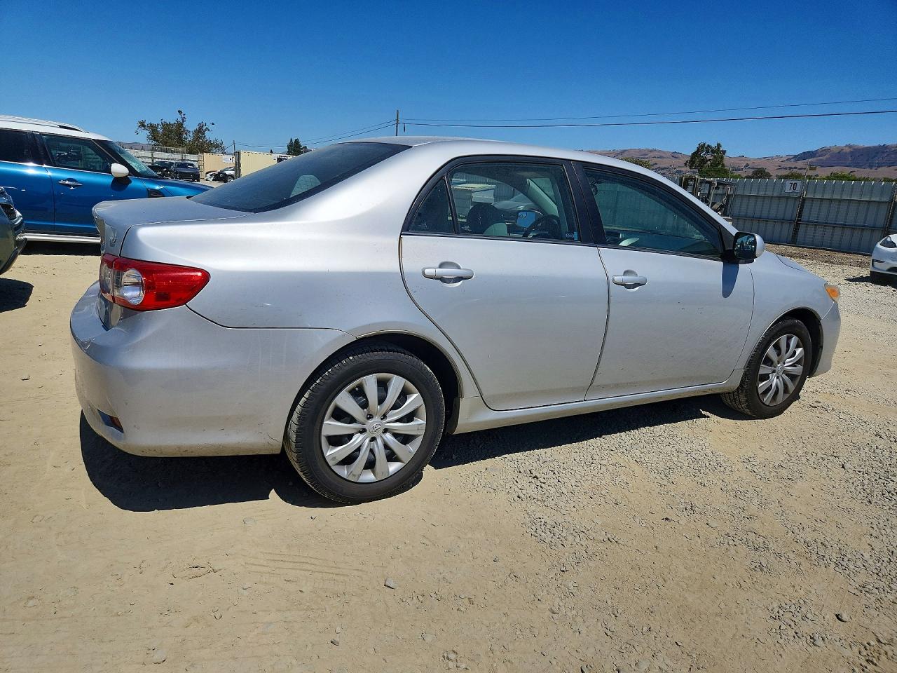 2013 Toyota Corolla Le Silver vin: 2T1BU4EE2DC946234