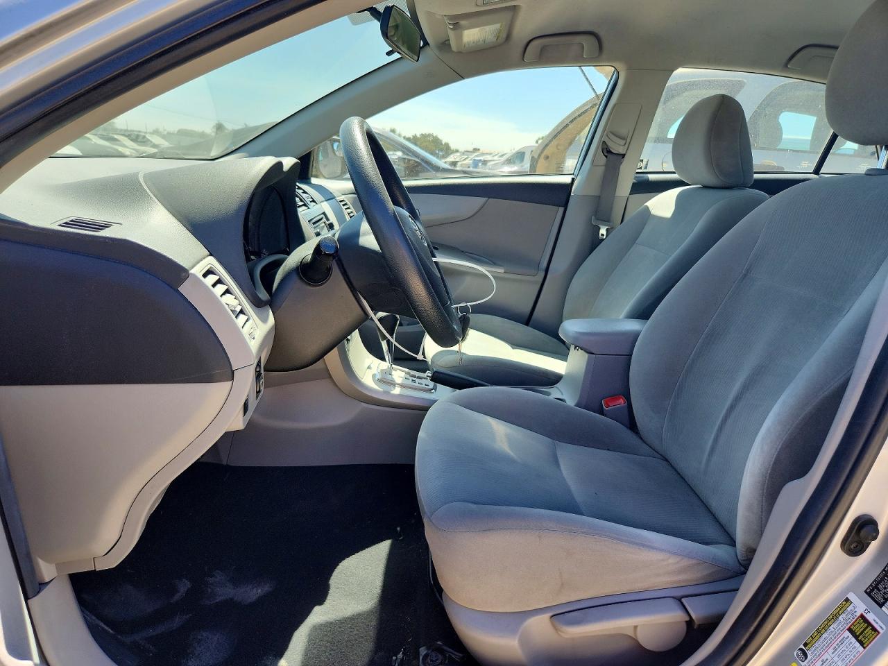 2013 Toyota Corolla Le Silver vin: 2T1BU4EE2DC946234