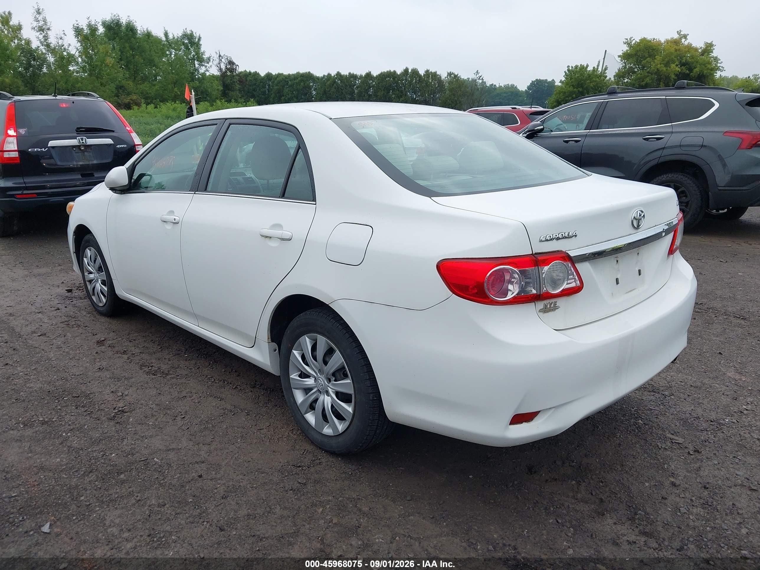 2013 Toyota Corolla Le White vin: 2T1BU4EE2DC957072