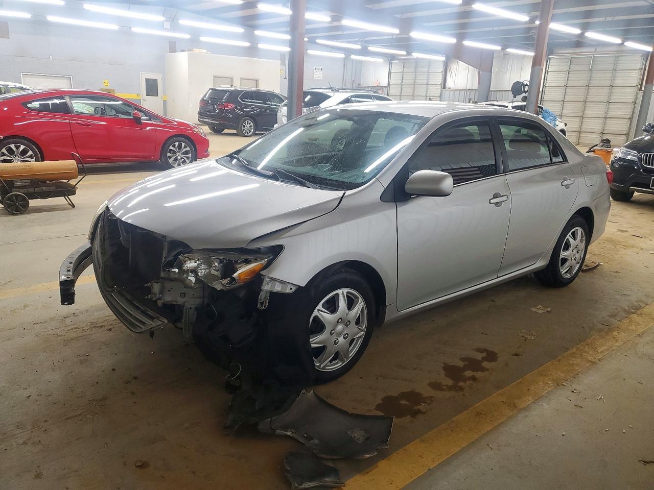 2013 Toyota Corolla Silver vin: 2T1BU4EE2DC979069