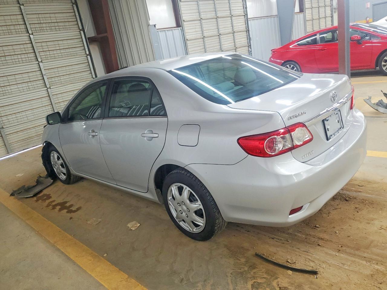 2013 Toyota Corolla Silver vin: 2T1BU4EE2DC979069