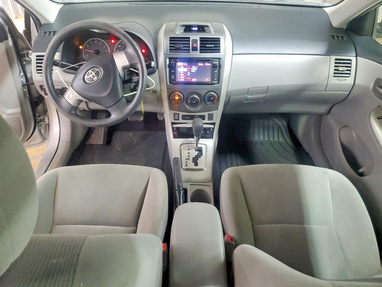 2013 Toyota Corolla Silver vin: 2T1BU4EE2DC979069