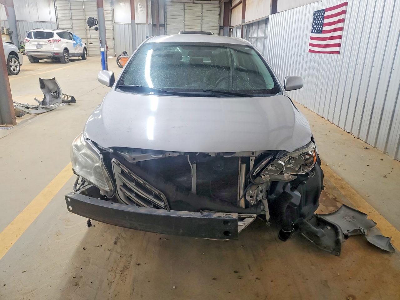 2013 Toyota Corolla Silver vin: 2T1BU4EE2DC979069