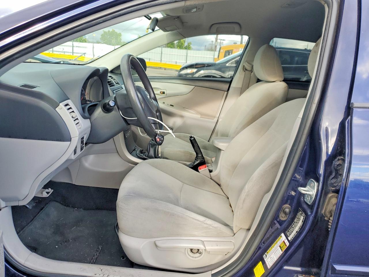 2013 Toyota Corolla Base Blue vin: 2T1BU4EE2DC986278