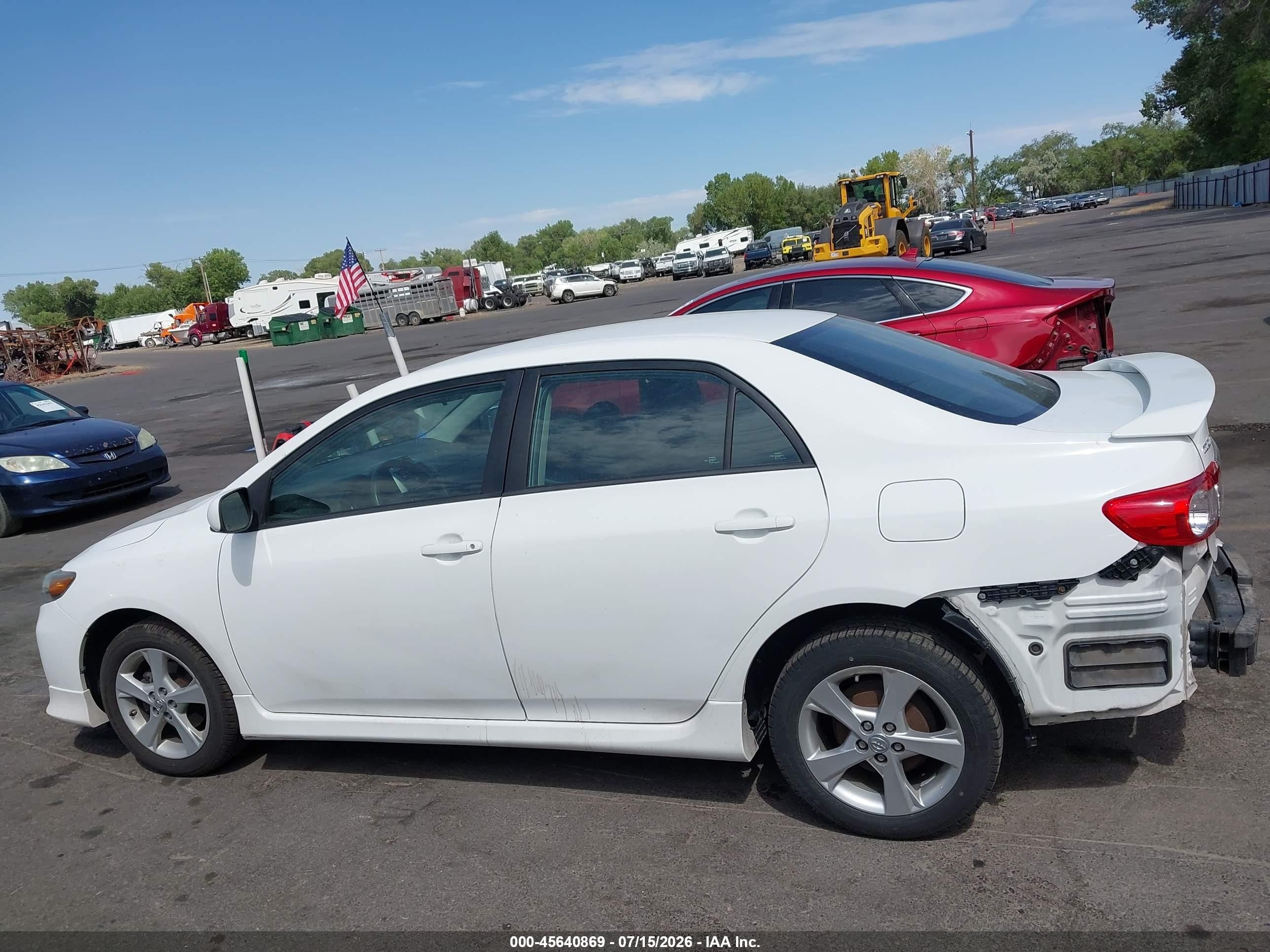 2013 Toyota Corolla S White vin: 2T1BU4EE2DC998463