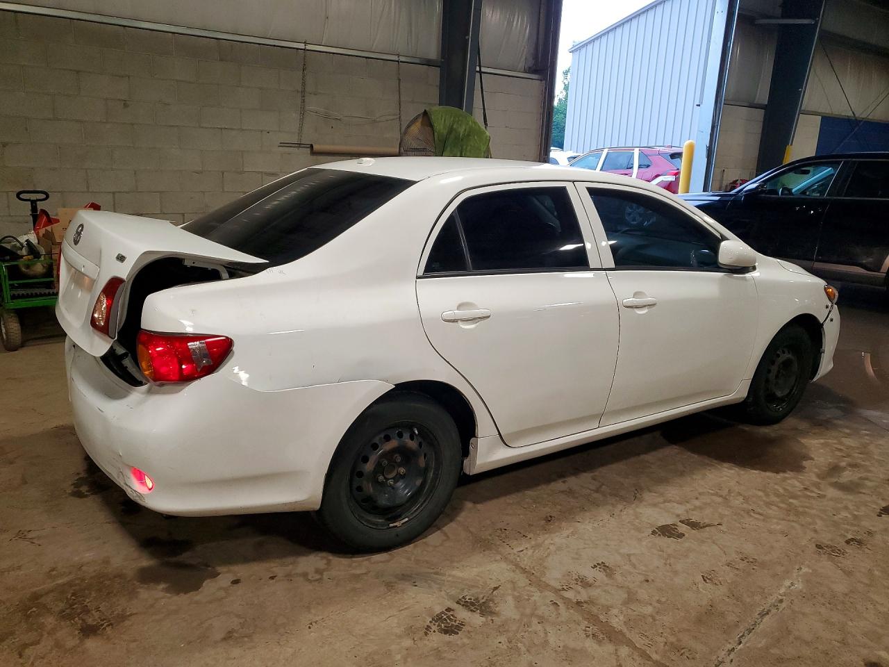 2010 Toyota Corolla Le White vin: 2T1BU4EE3AC196483