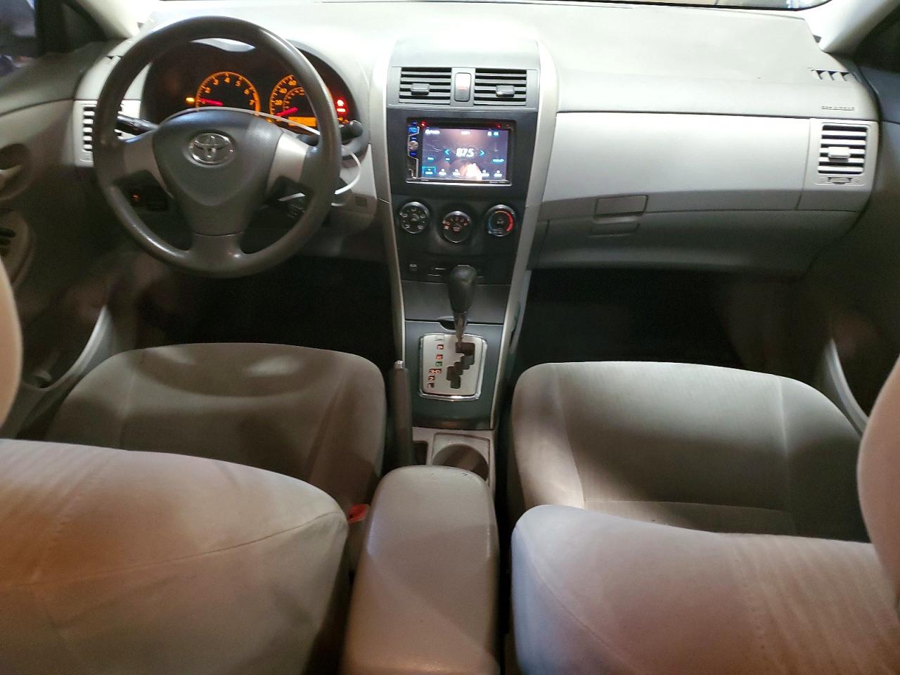 2010 Toyota Corolla Le White vin: 2T1BU4EE3AC196483