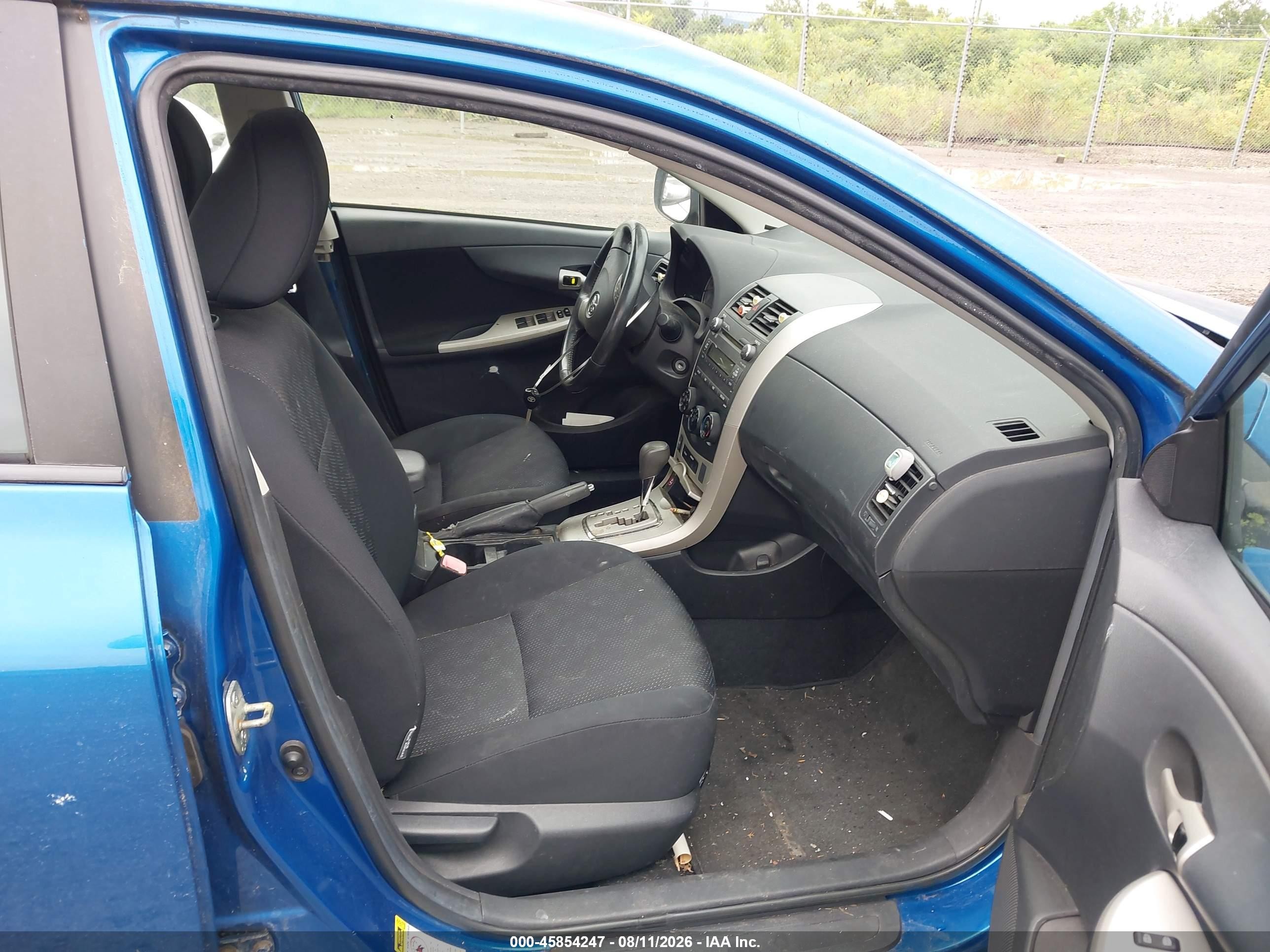 2010 Toyota Corolla S Blue vin: 2T1BU4EE3AC237016