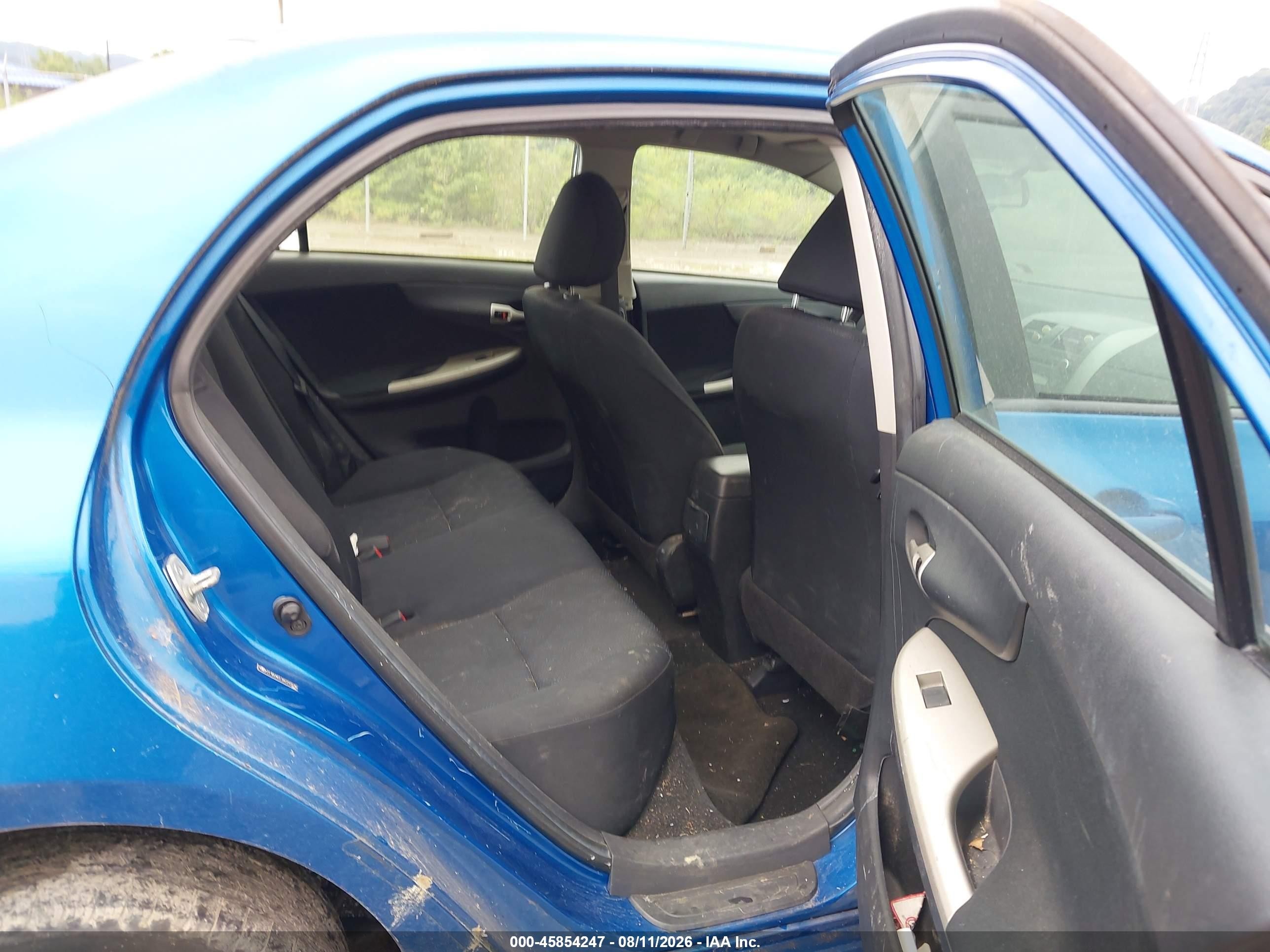 2010 Toyota Corolla S Blue vin: 2T1BU4EE3AC237016