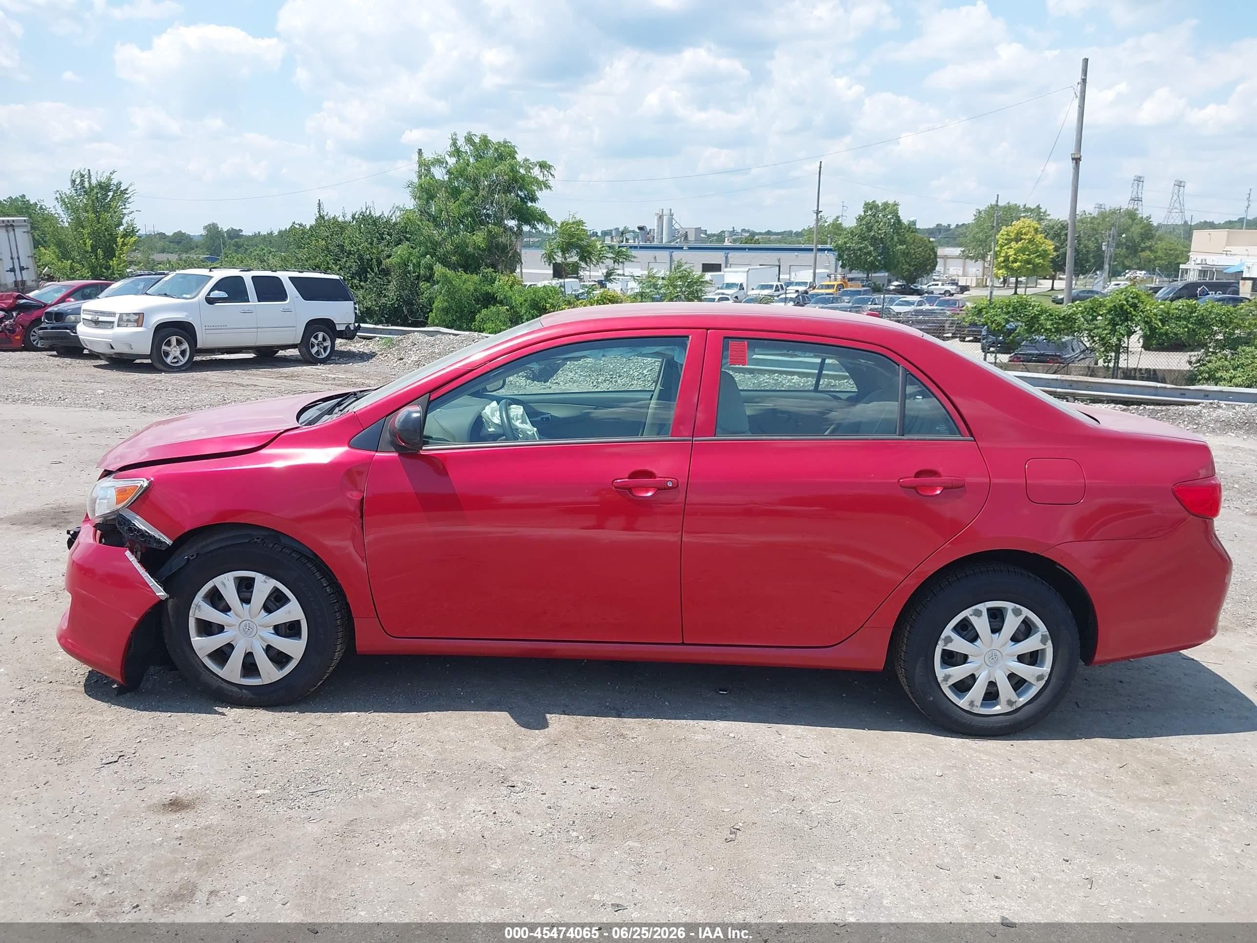 2010 Toyota Corolla Le Red vin: 2T1BU4EE3AC242684