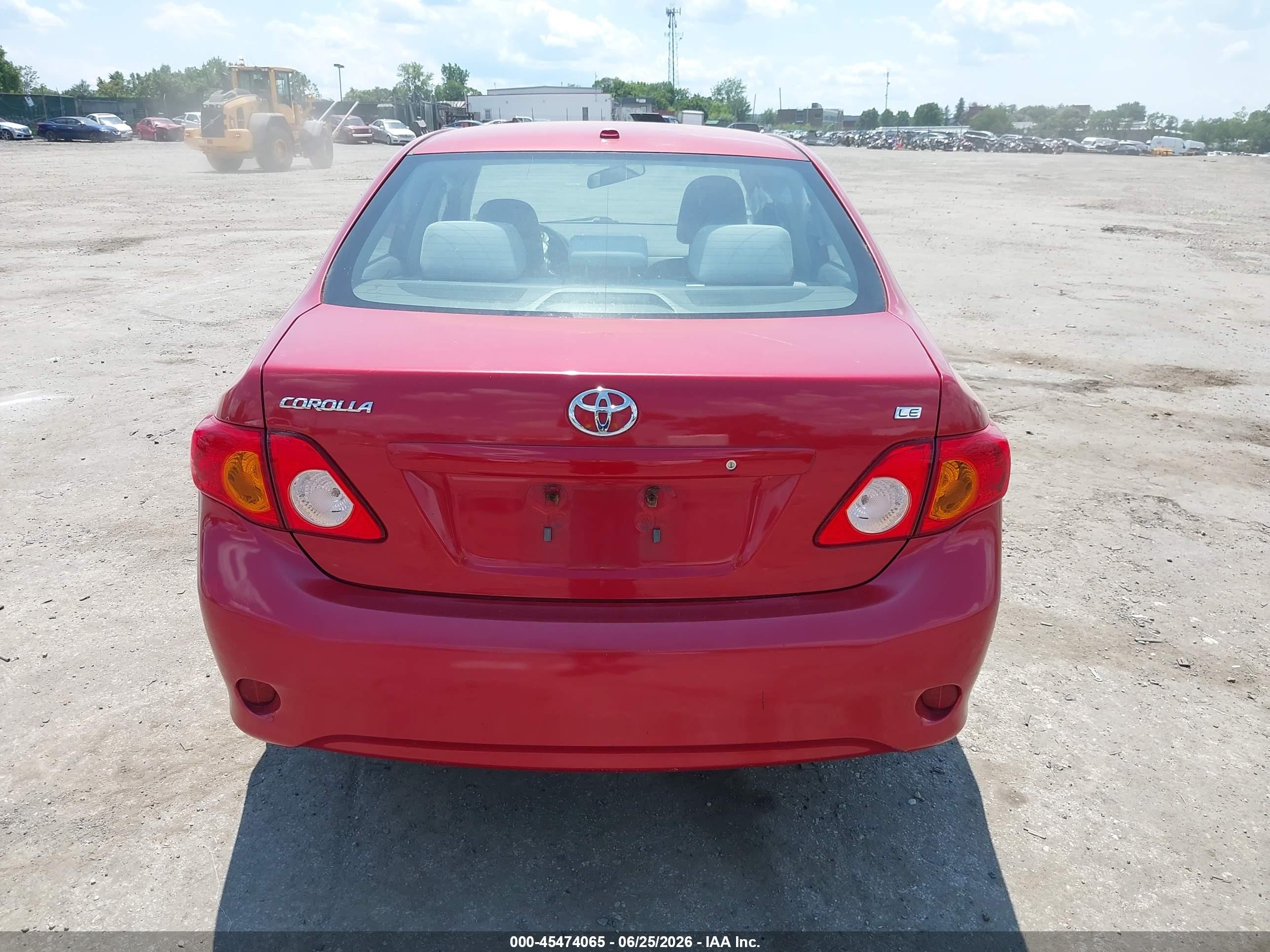2010 Toyota Corolla Le Red vin: 2T1BU4EE3AC242684