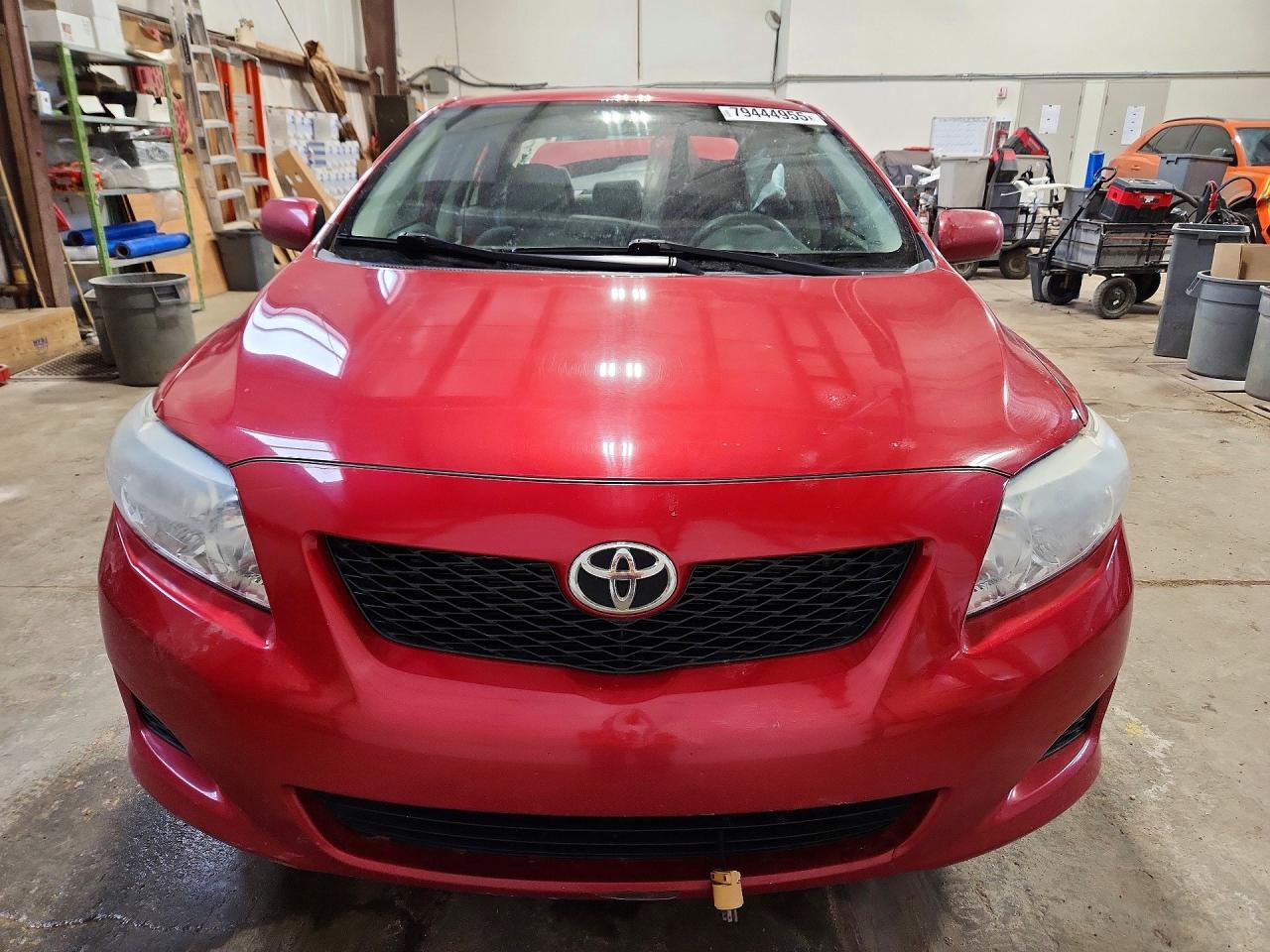 2010 Toyota Corolla Base Red vin: 2T1BU4EE3AC251272