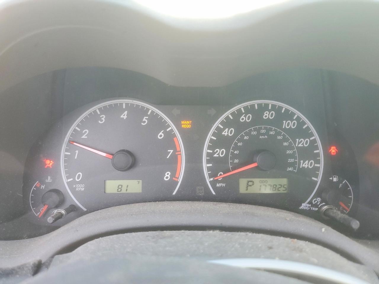 2010 Toyota Corolla Le Green vin: 2T1BU4EE3AC279718