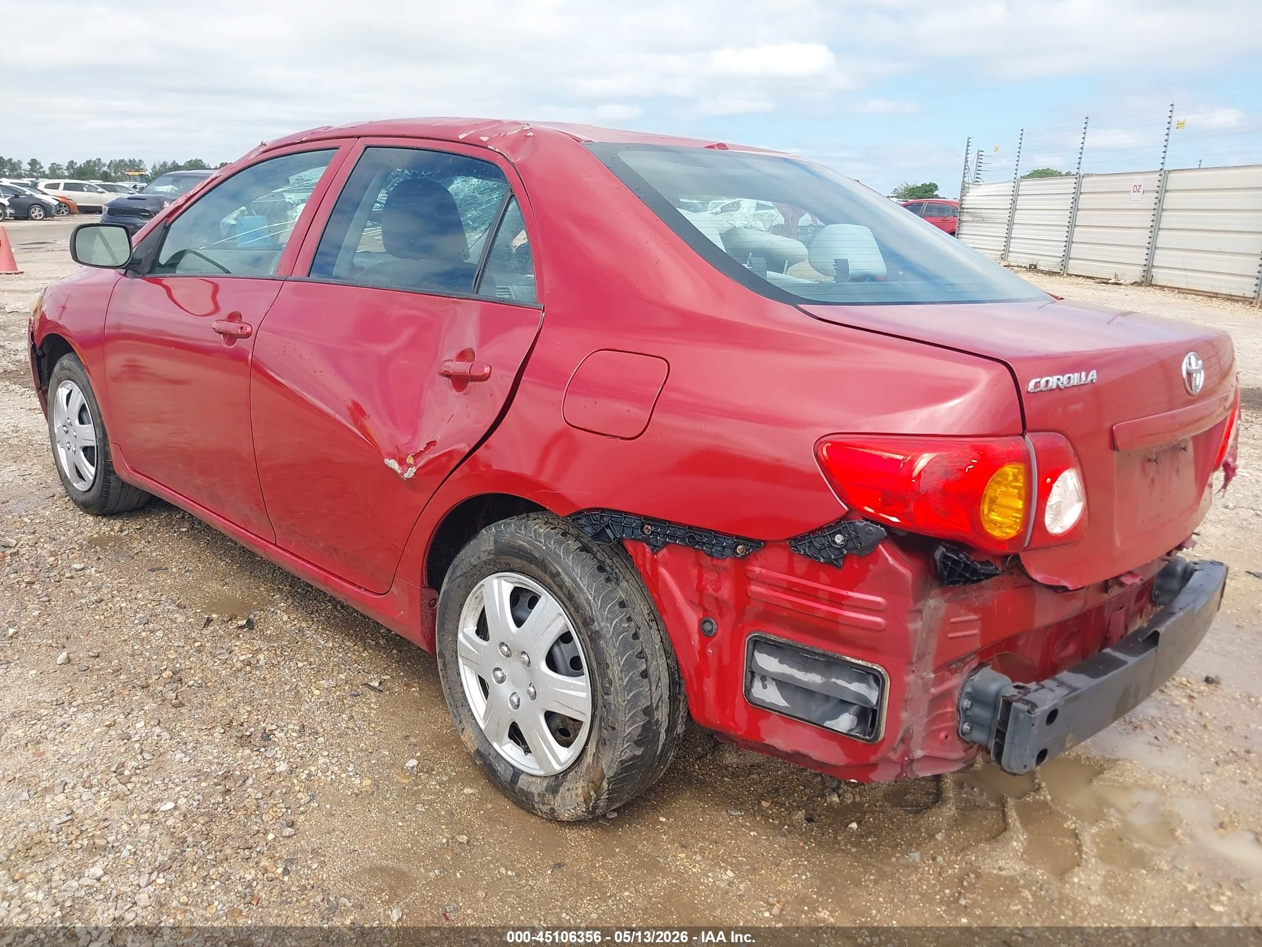 2010 Toyota Corolla Le Red vin: 2T1BU4EE3AC306724