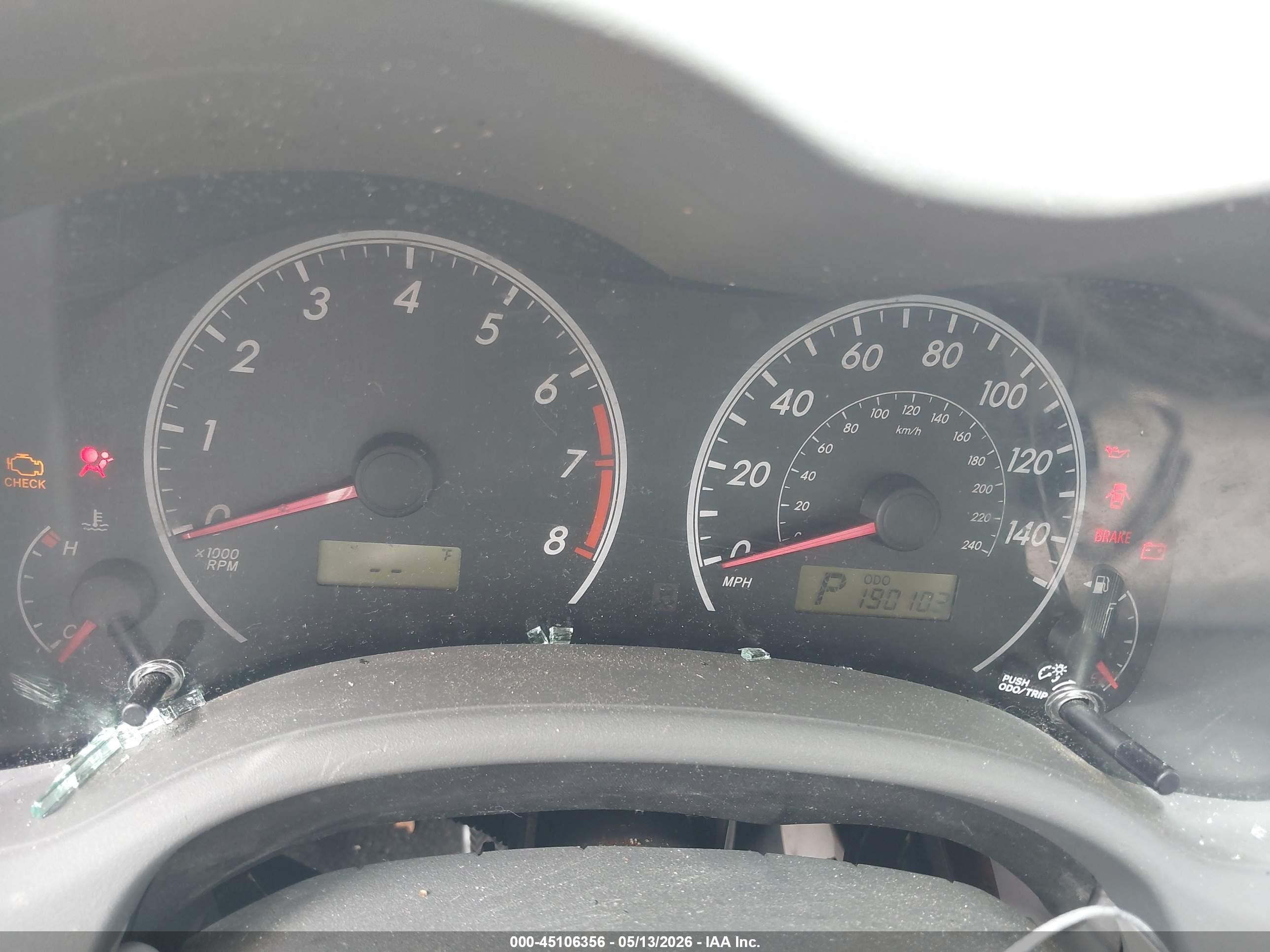 2010 Toyota Corolla Le Red vin: 2T1BU4EE3AC306724